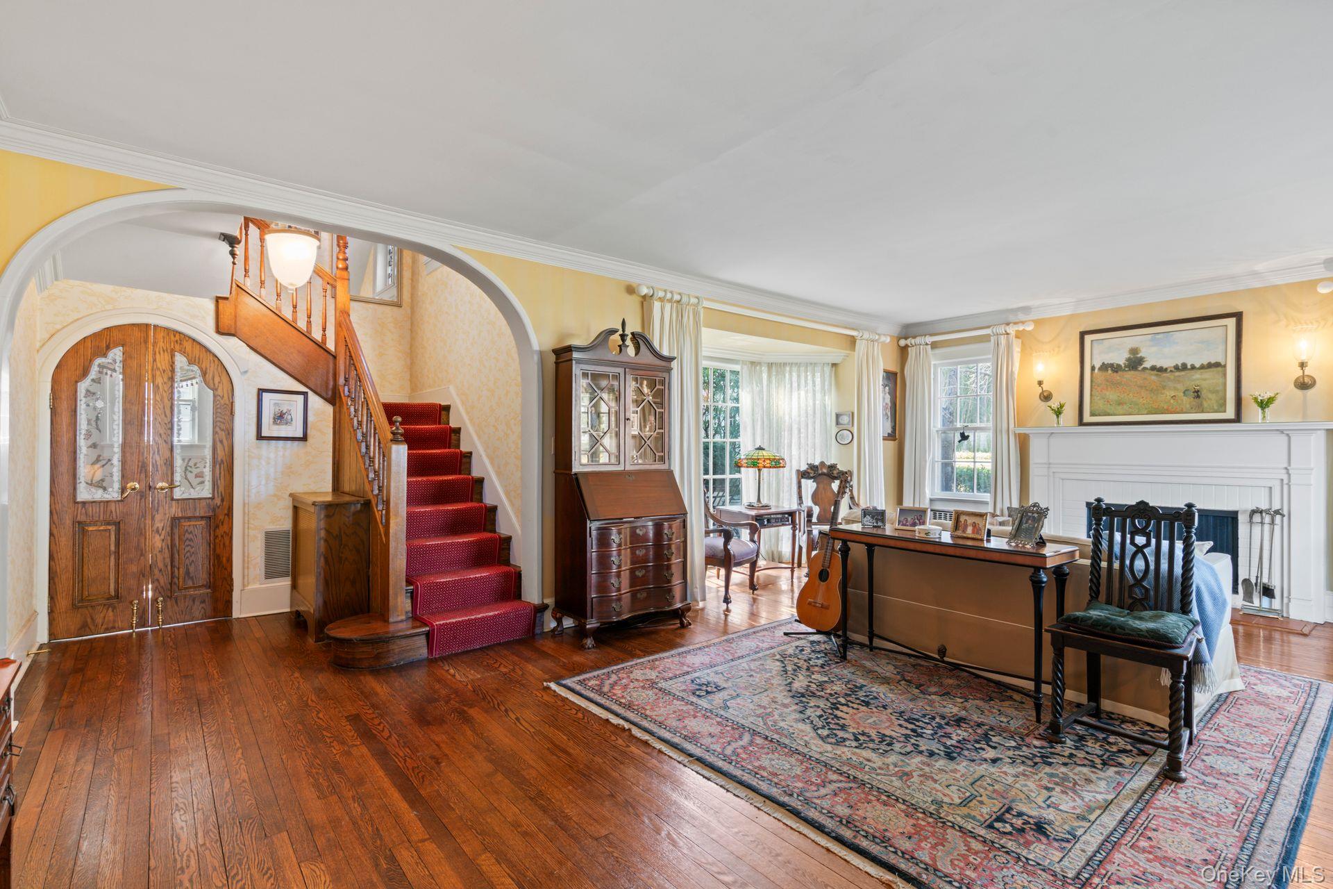 3 Wincoma Drive, Huntington Bay, NY 11743