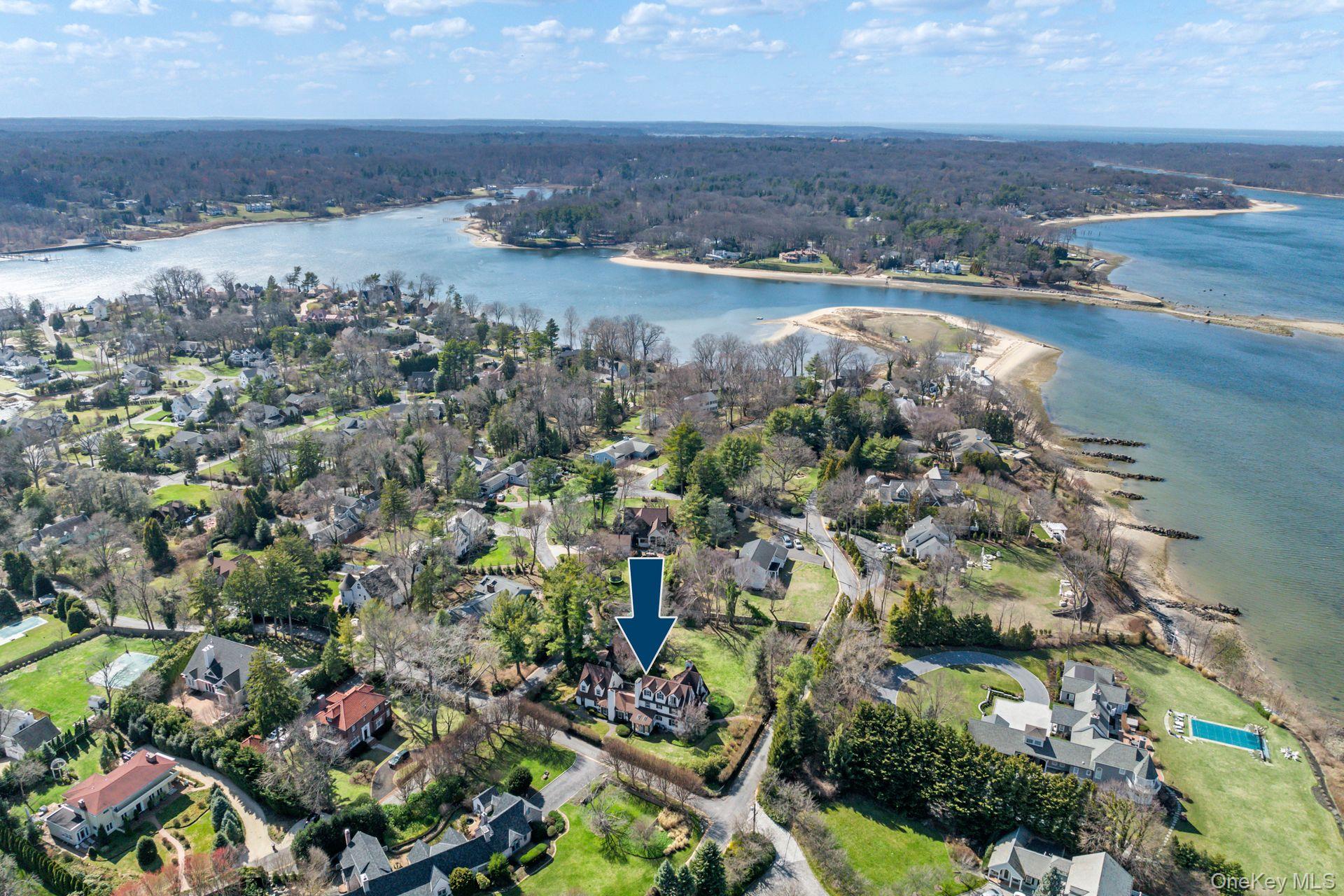 3 Wincoma Drive, Huntington Bay, NY 11743