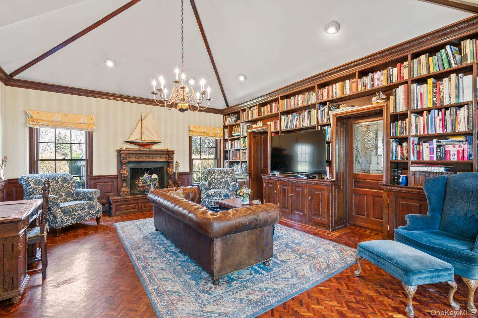 3 Wincoma Drive, Huntington Bay, NY 11743