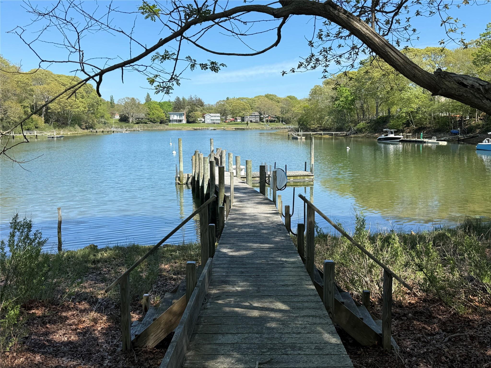 15A / 15 & 13 S Menantic Road, Shelter Island, NY 11964