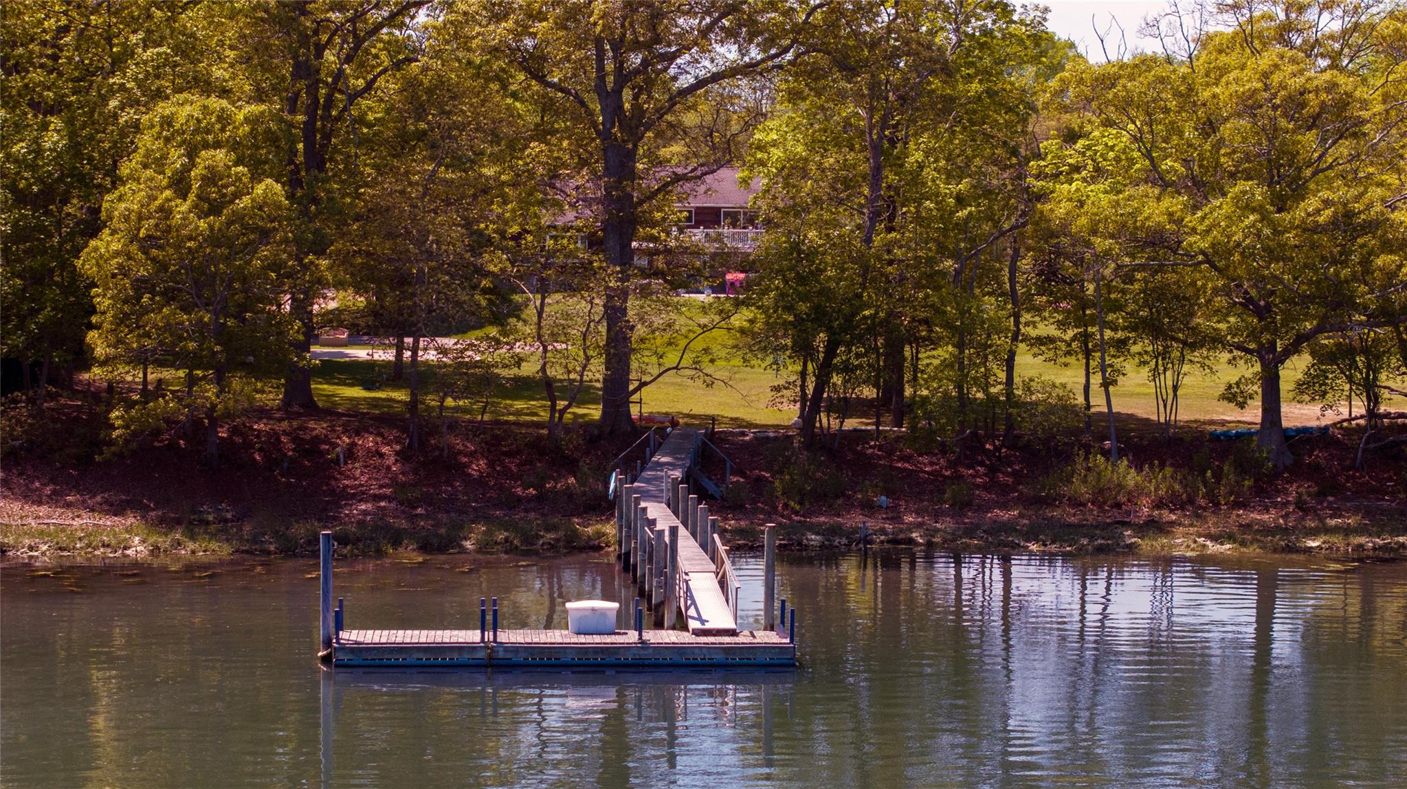 15A / 15 & 13 S Menantic Road, Shelter Island, NY 11964