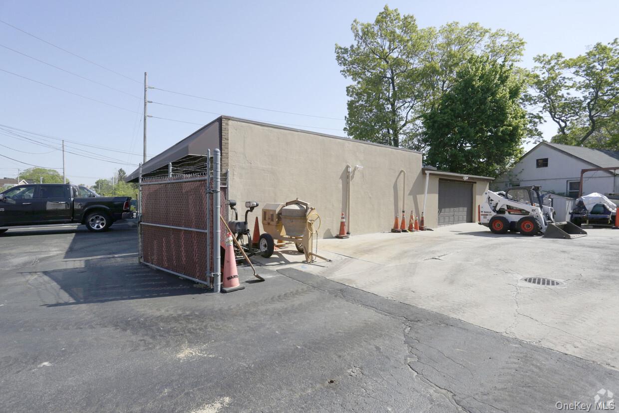 2819 Pond Road # 1 and 2, Ronkonkoma, NY 11779