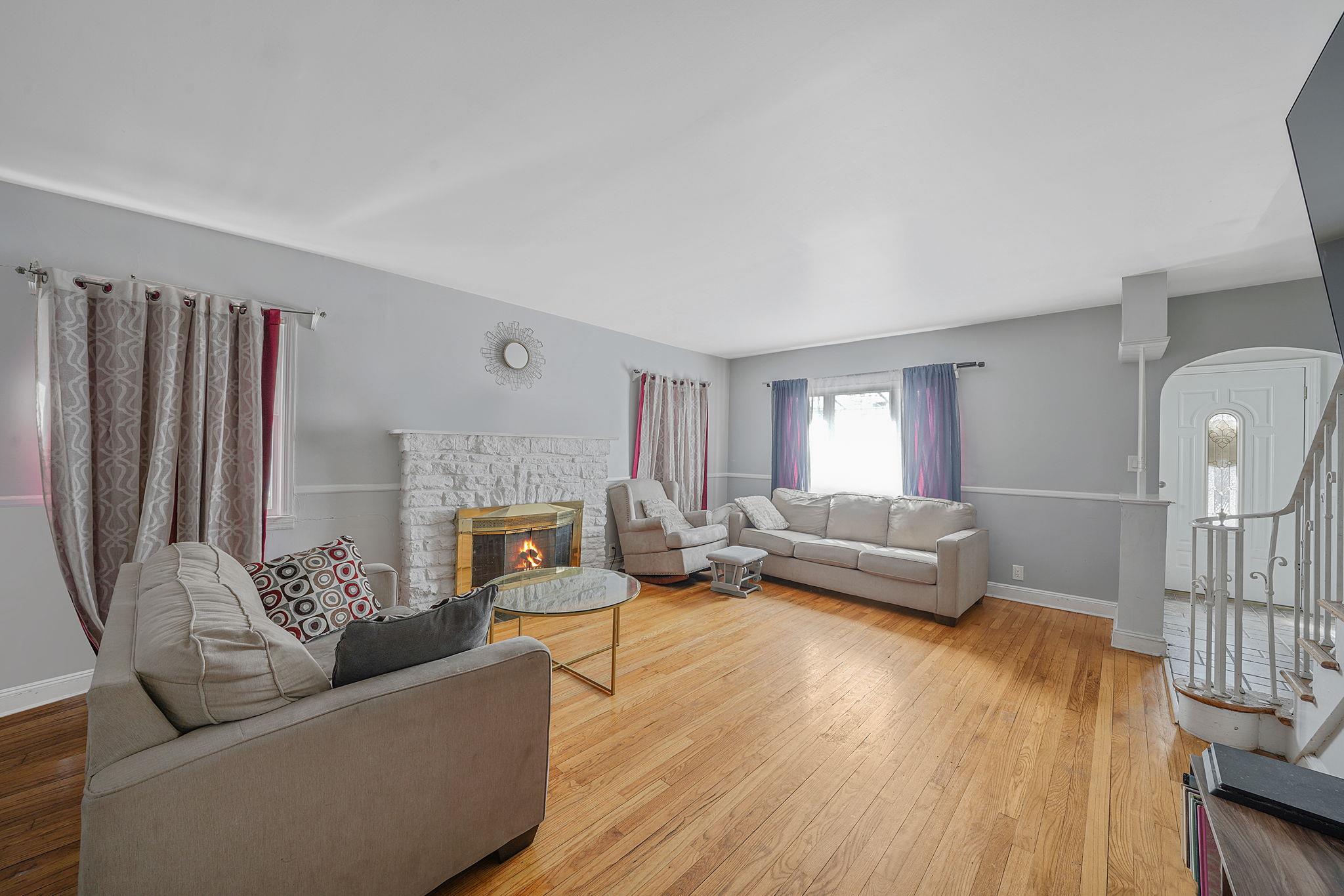 695 Koelbel Court, Baldwin, NY 11510