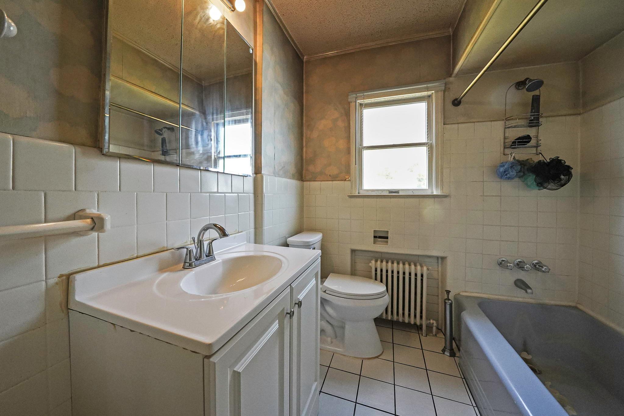 695 Koelbel Court, Baldwin, NY 11510