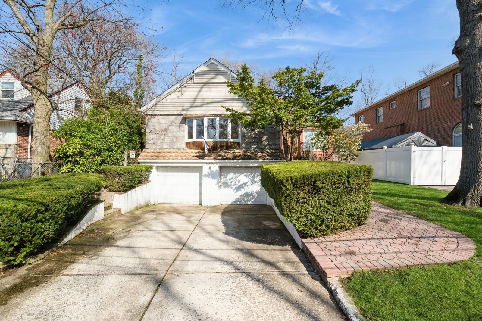 193-03 85th Road, Holliswood, NY 11423