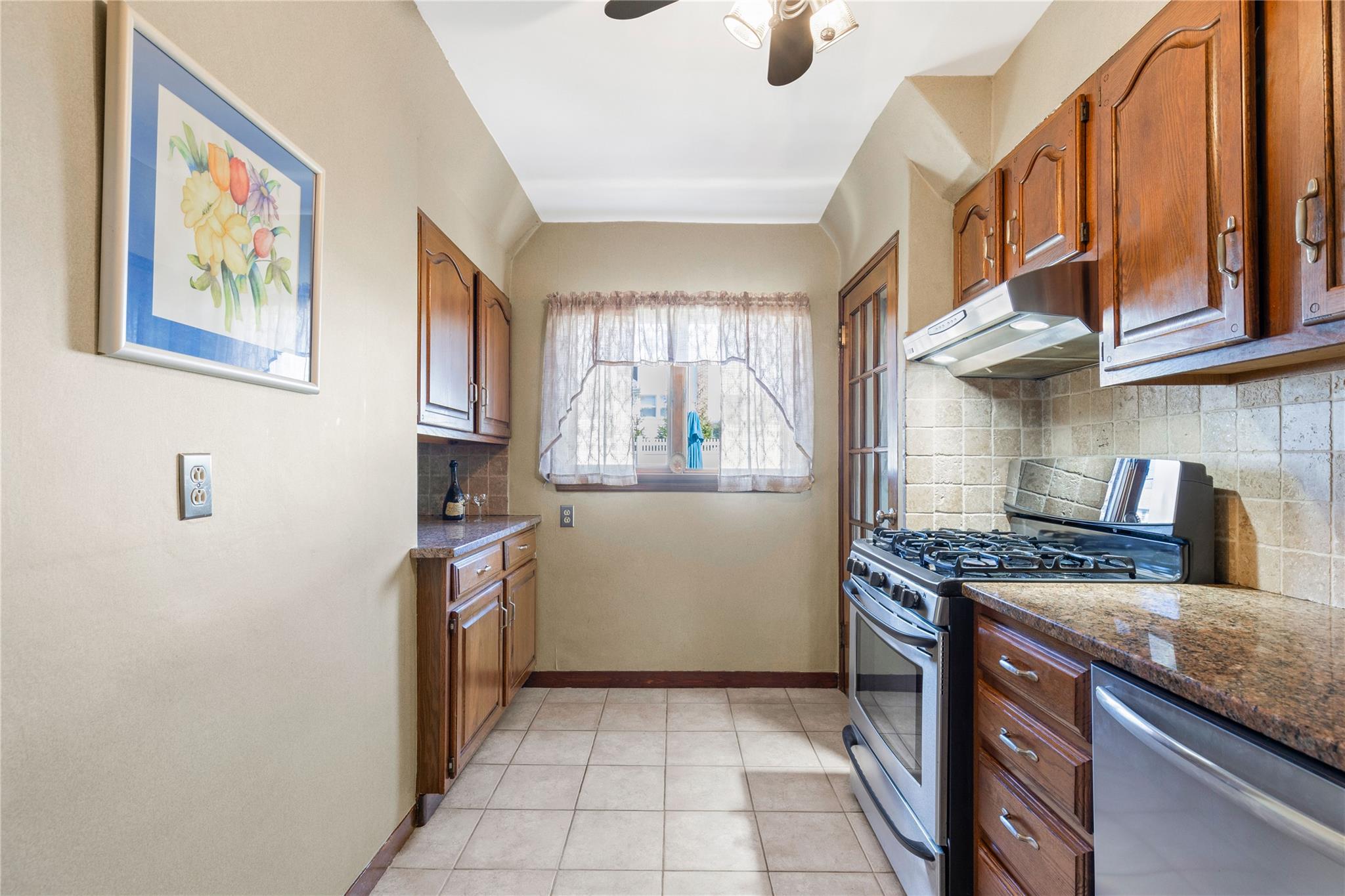 35 Wilson Drive, New Rochelle, NY 10801