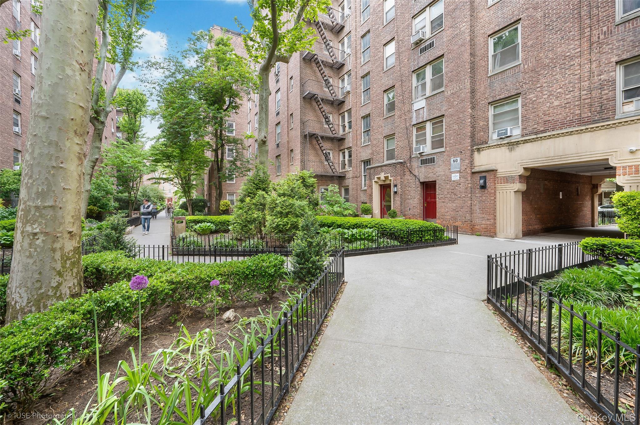 48-41 43rd Street # 5F, Woodside, NY 11377