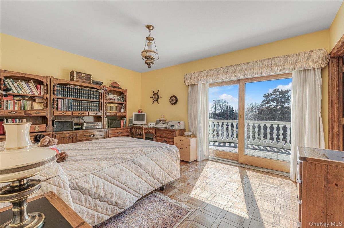 118 Malba Drive, Malba, NY 11357