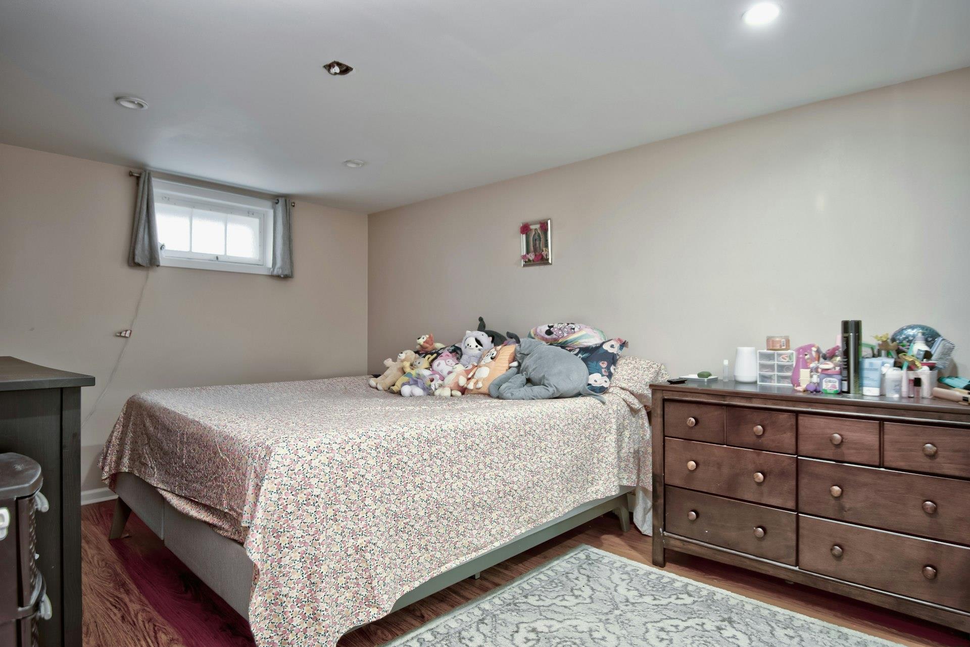 24 Gilroy Avenue, Uniondale, NY 11553