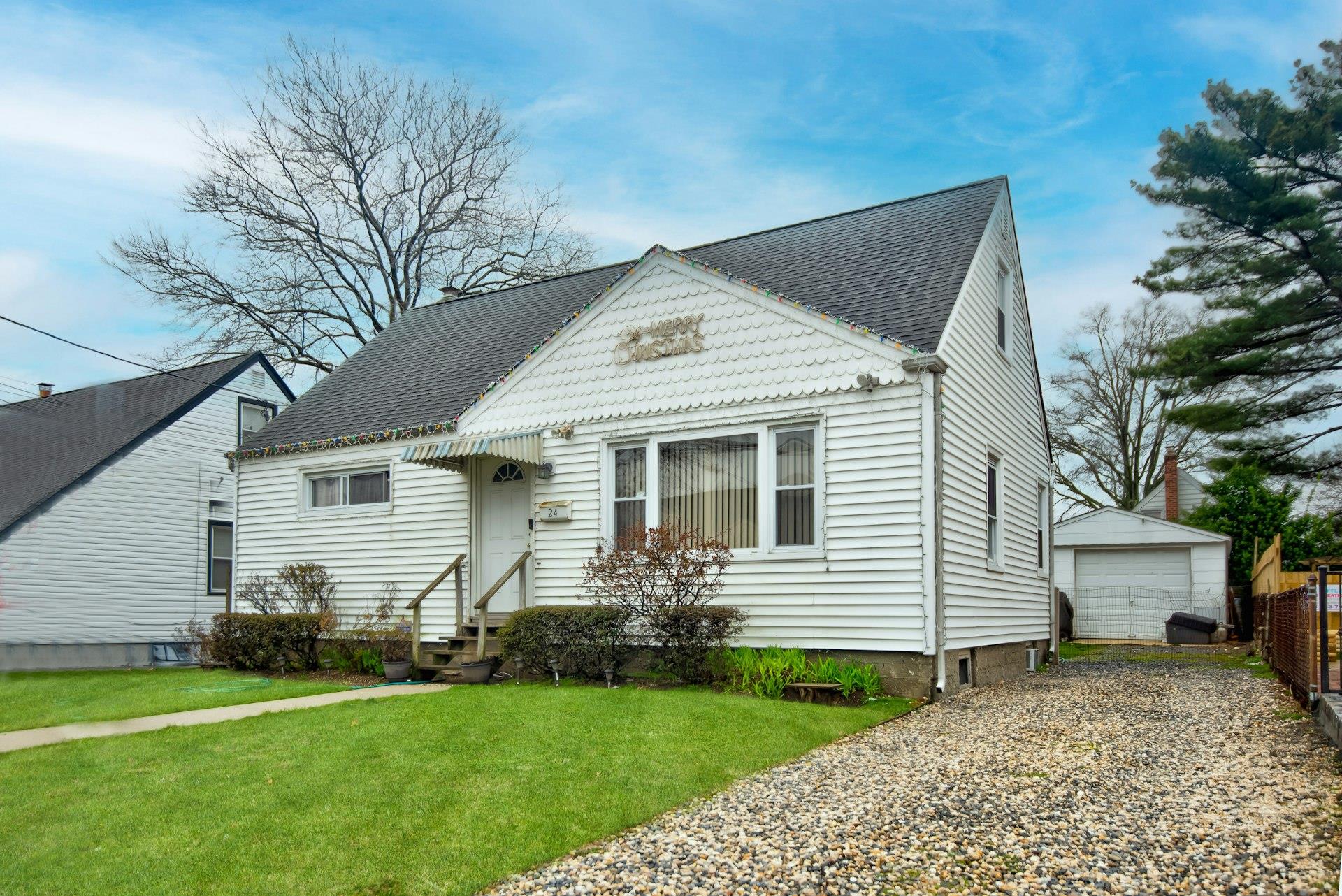 24 Gilroy Avenue, Uniondale, NY 11553