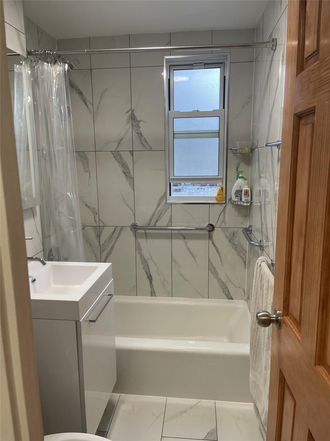 50 Bayard Street # 7U, New York (Manhattan), NY 10013