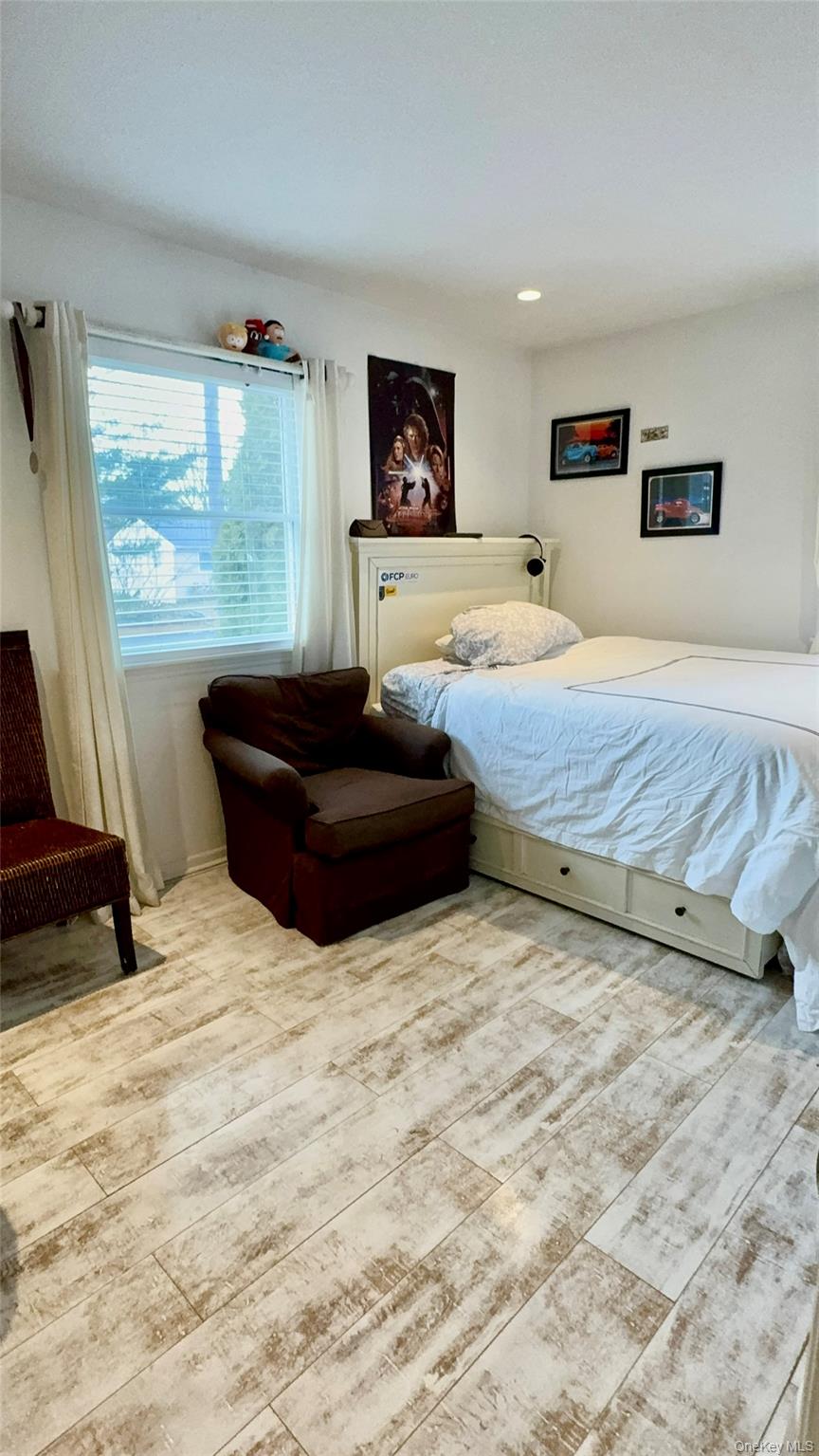 4 N Westbury Road, Hampton Bays, NY 11946