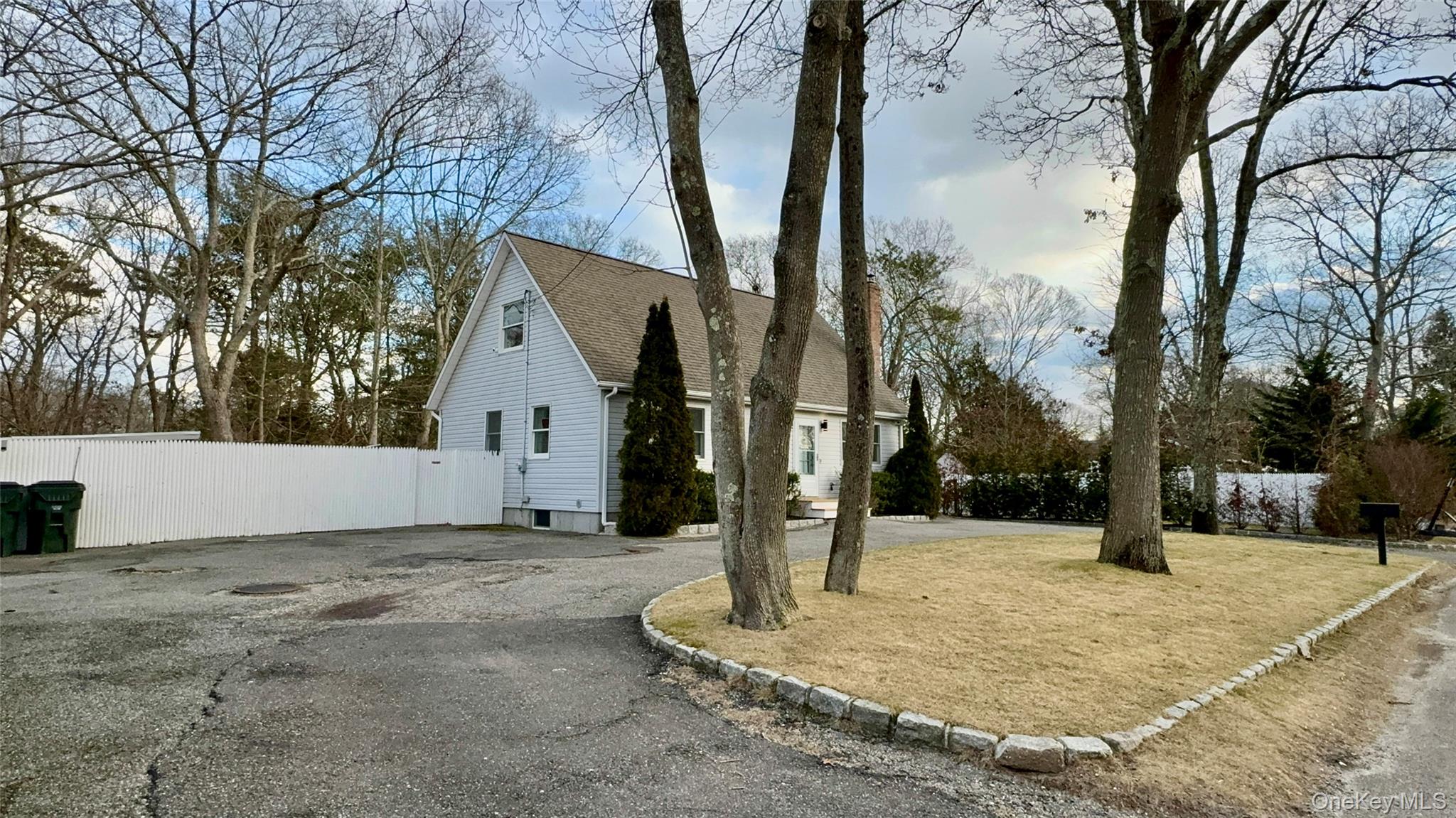 4 N Westbury Road, Hampton Bays, NY 11946