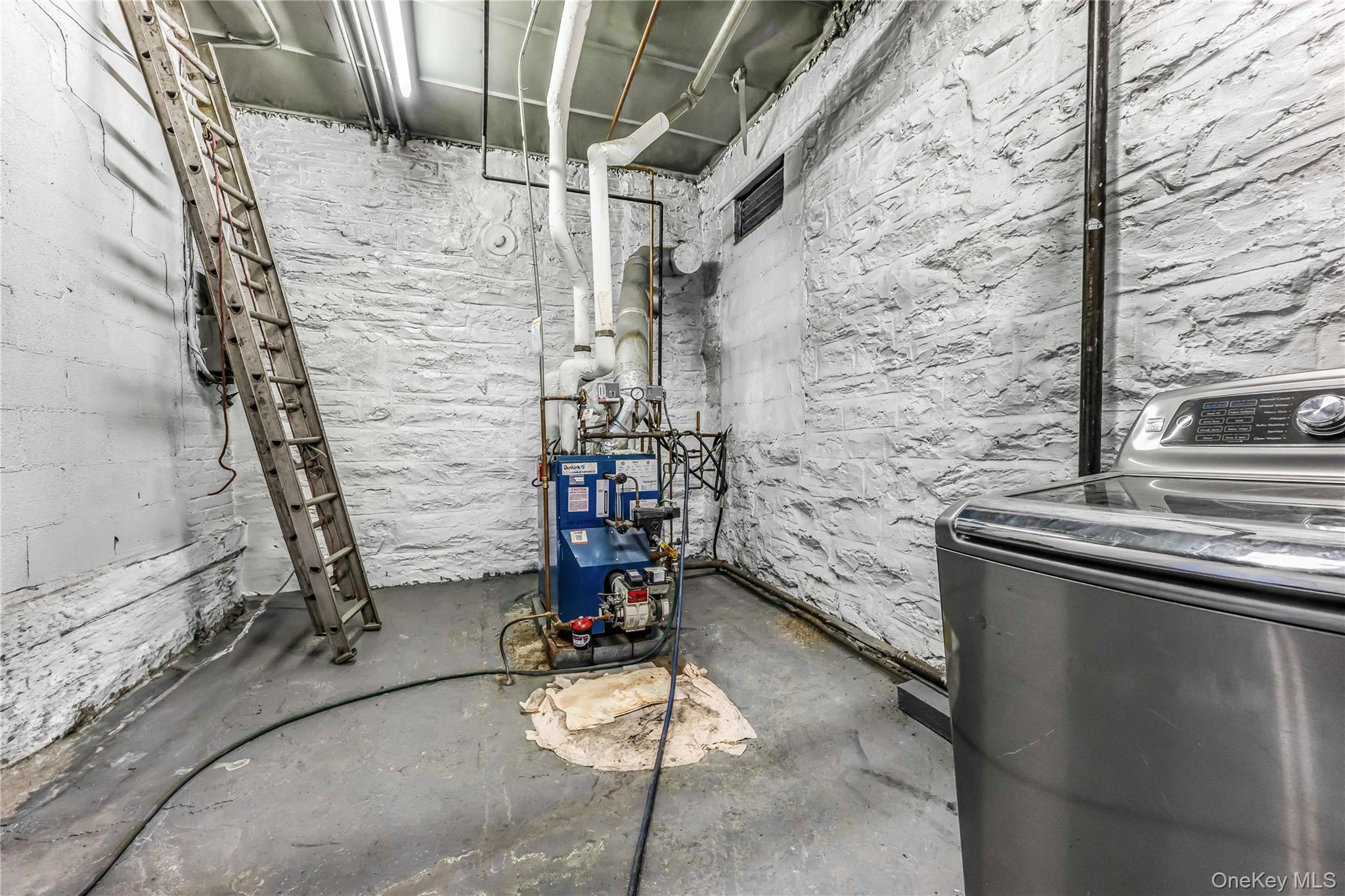 2884 Valentine Avenue, Bronx, NY 10458