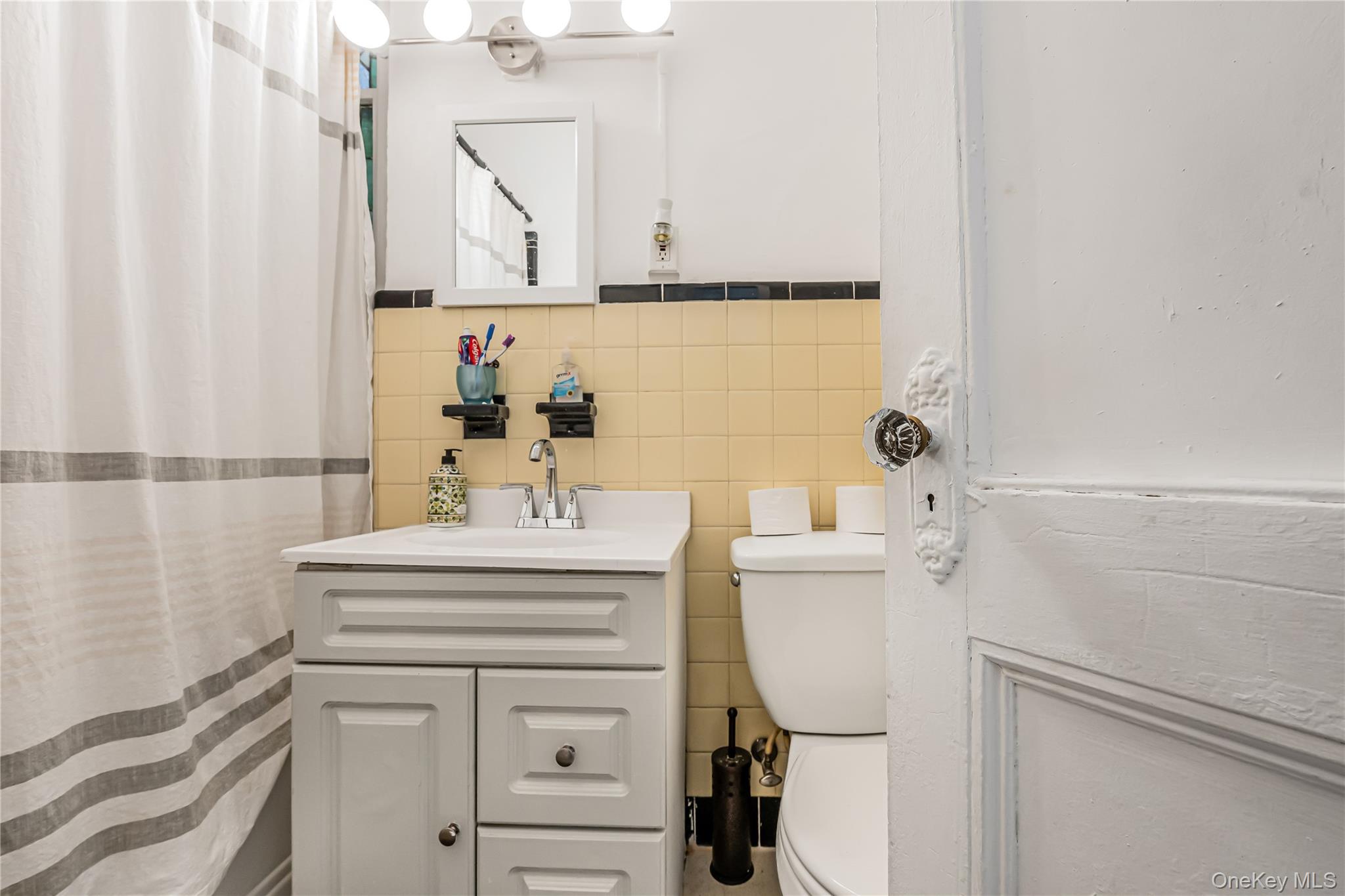 2884 Valentine Avenue, Bronx, NY 10458