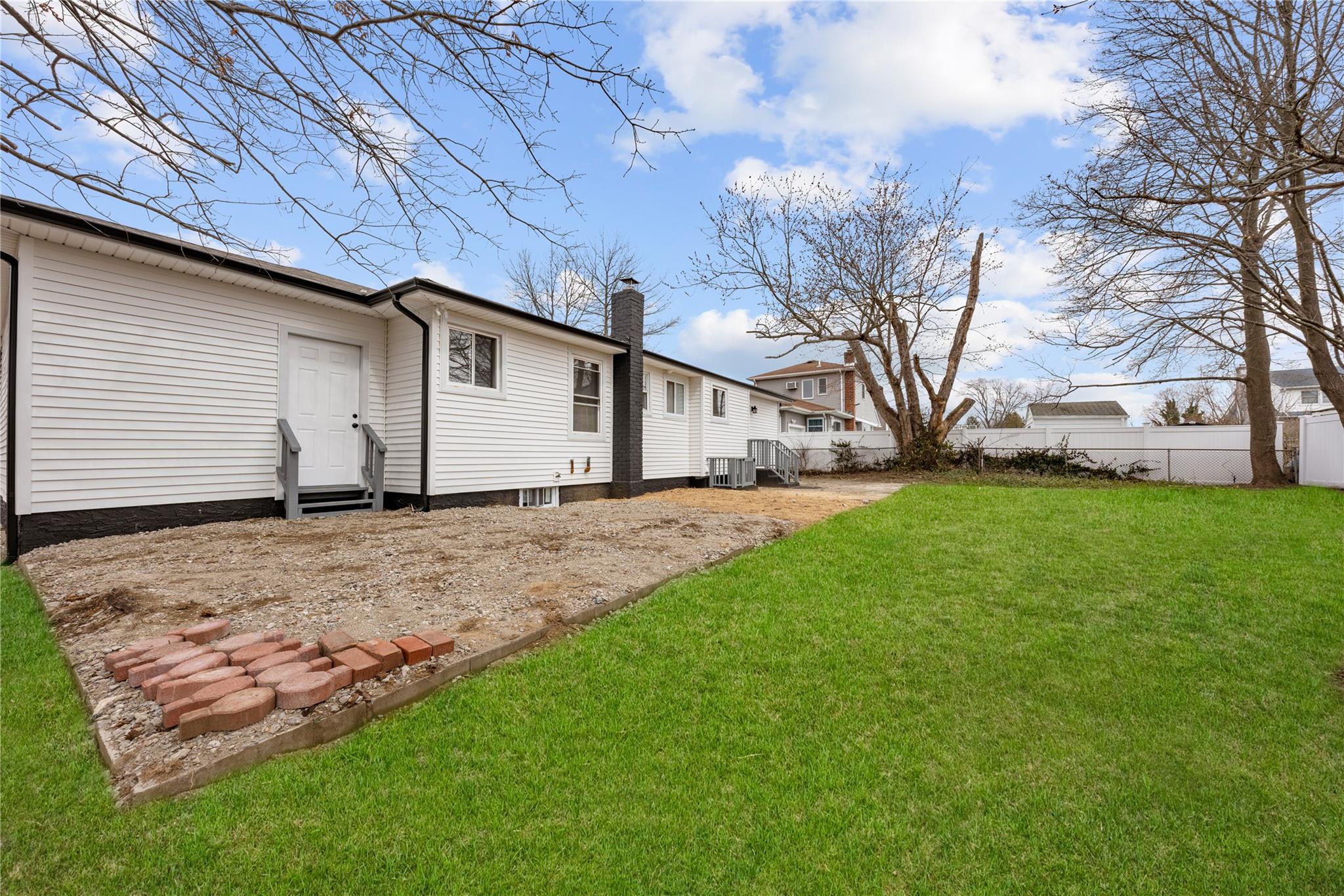 222 Silver Street, West Babylon, NY 11704