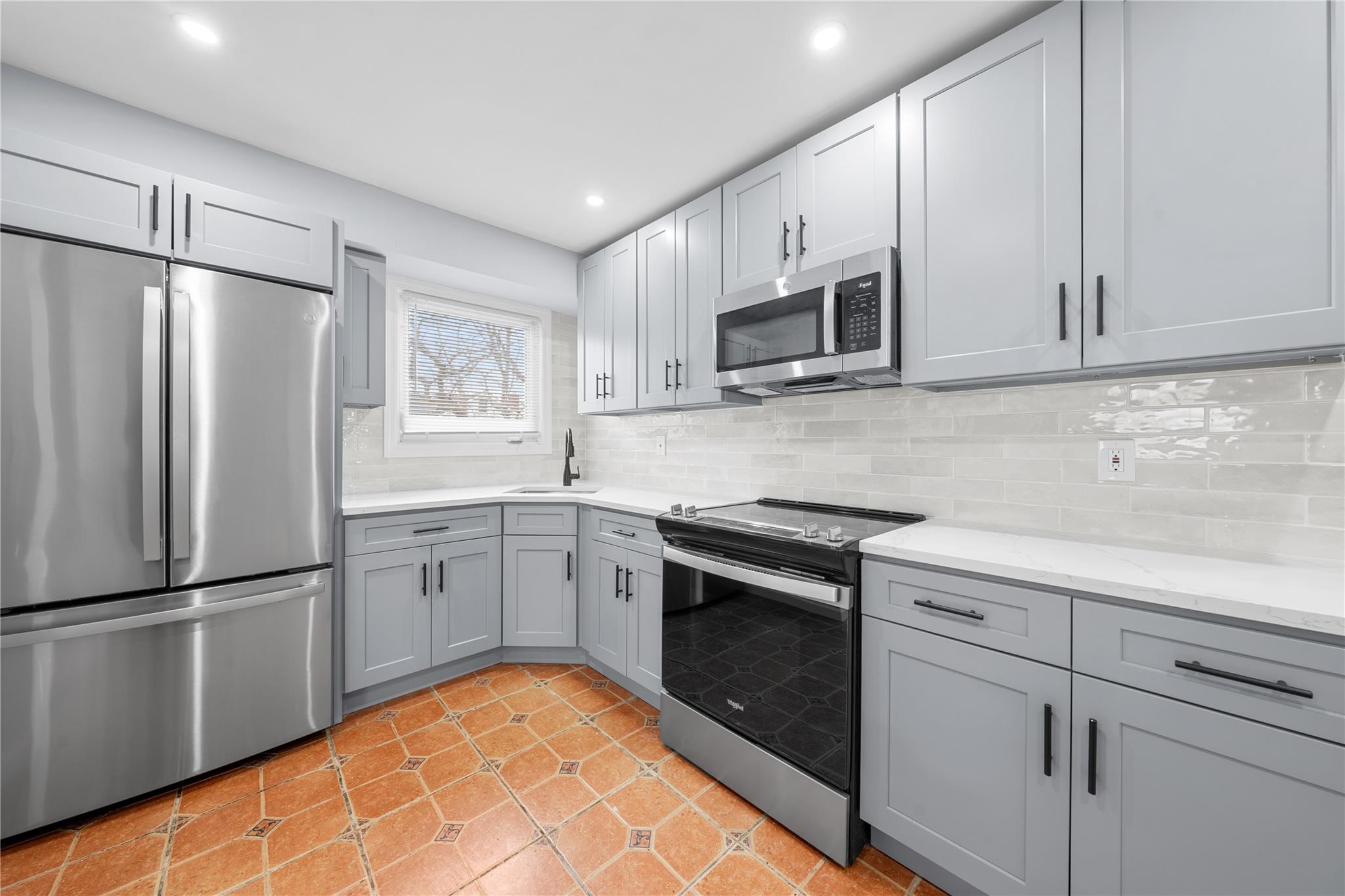 222 Silver Street, West Babylon, NY 11704