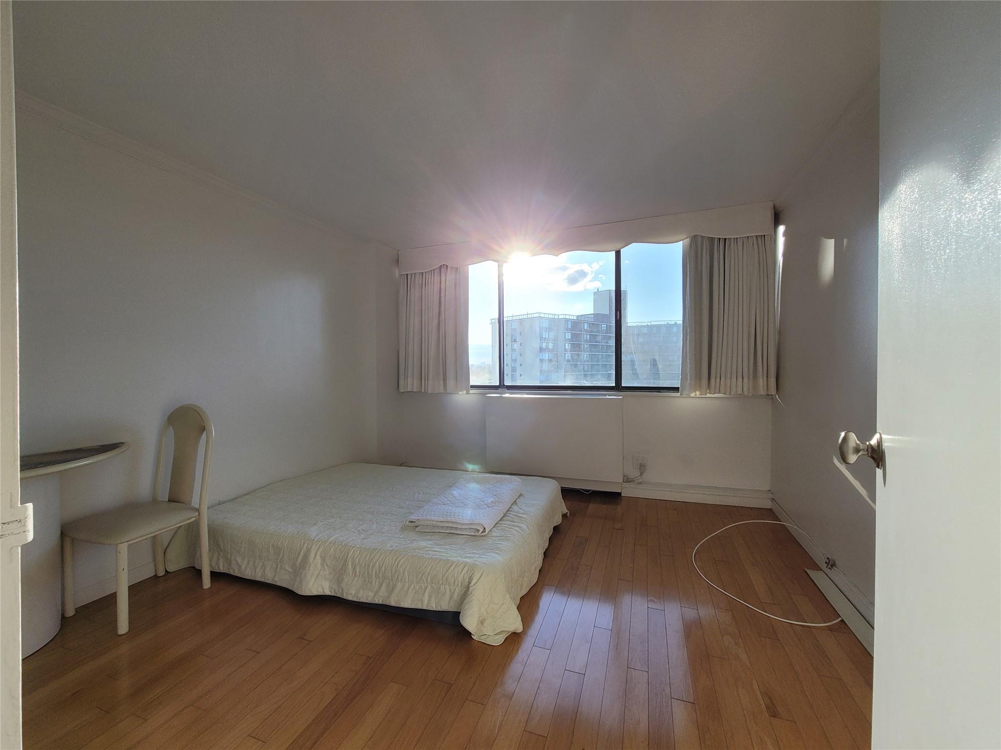 2 Bay Club Drive # 19S, Bayside, NY 11360