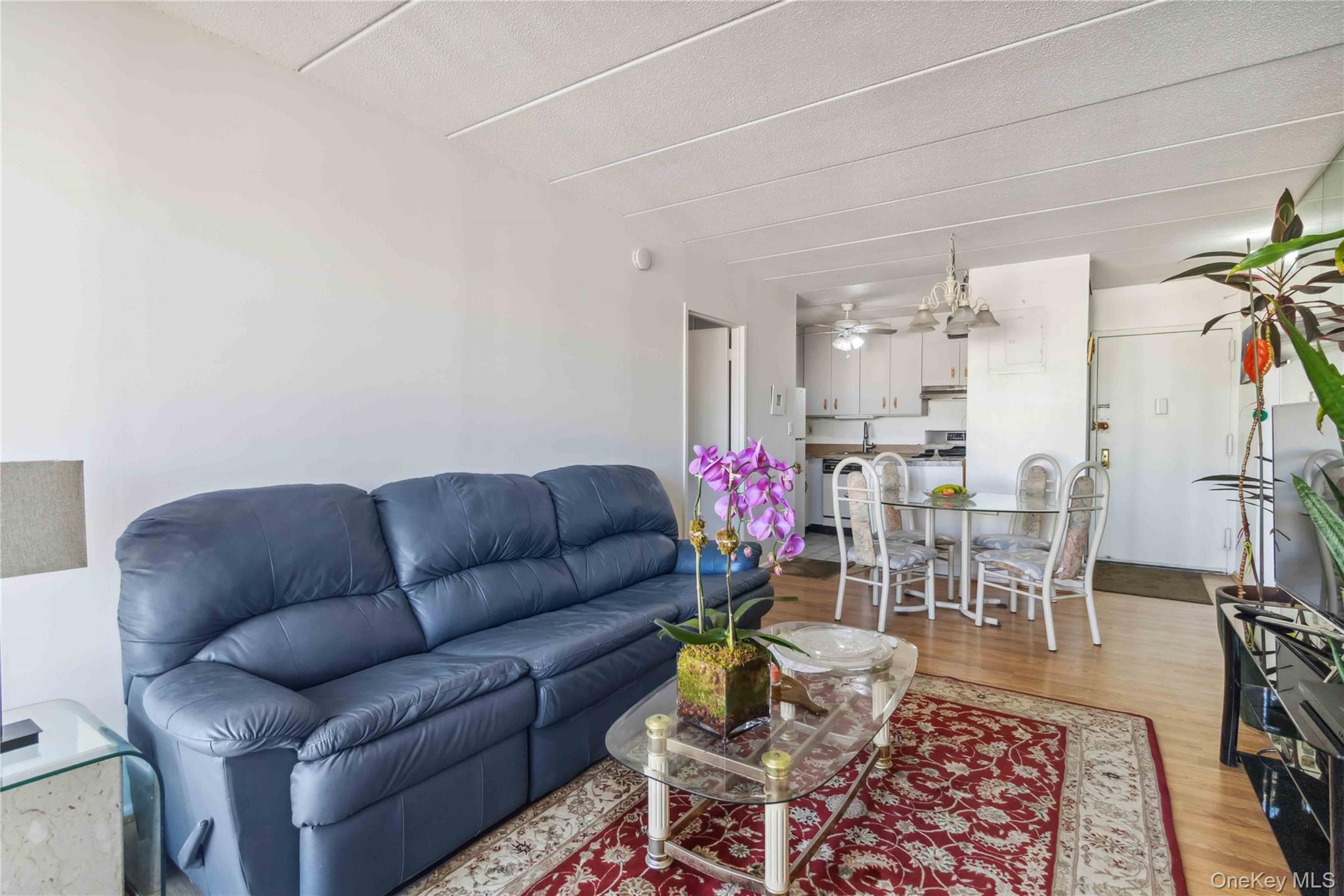 23-22 30 Road # 7D, Astoria, NY 11102