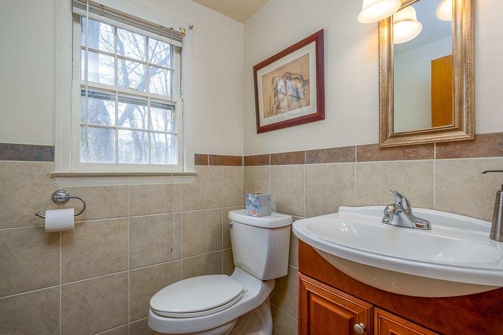 36 Montclair Avenue, Airmont, NY 10952