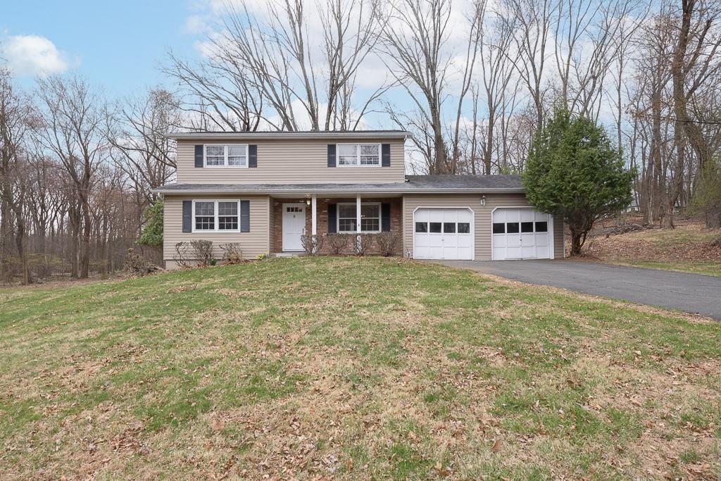 36 Montclair Avenue, Airmont, NY 10952