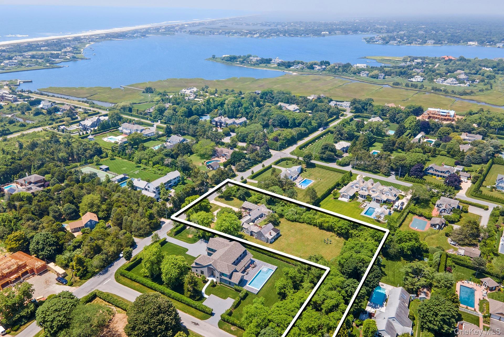 19 Quaquanantuck Lane, Quogue, NY 11959