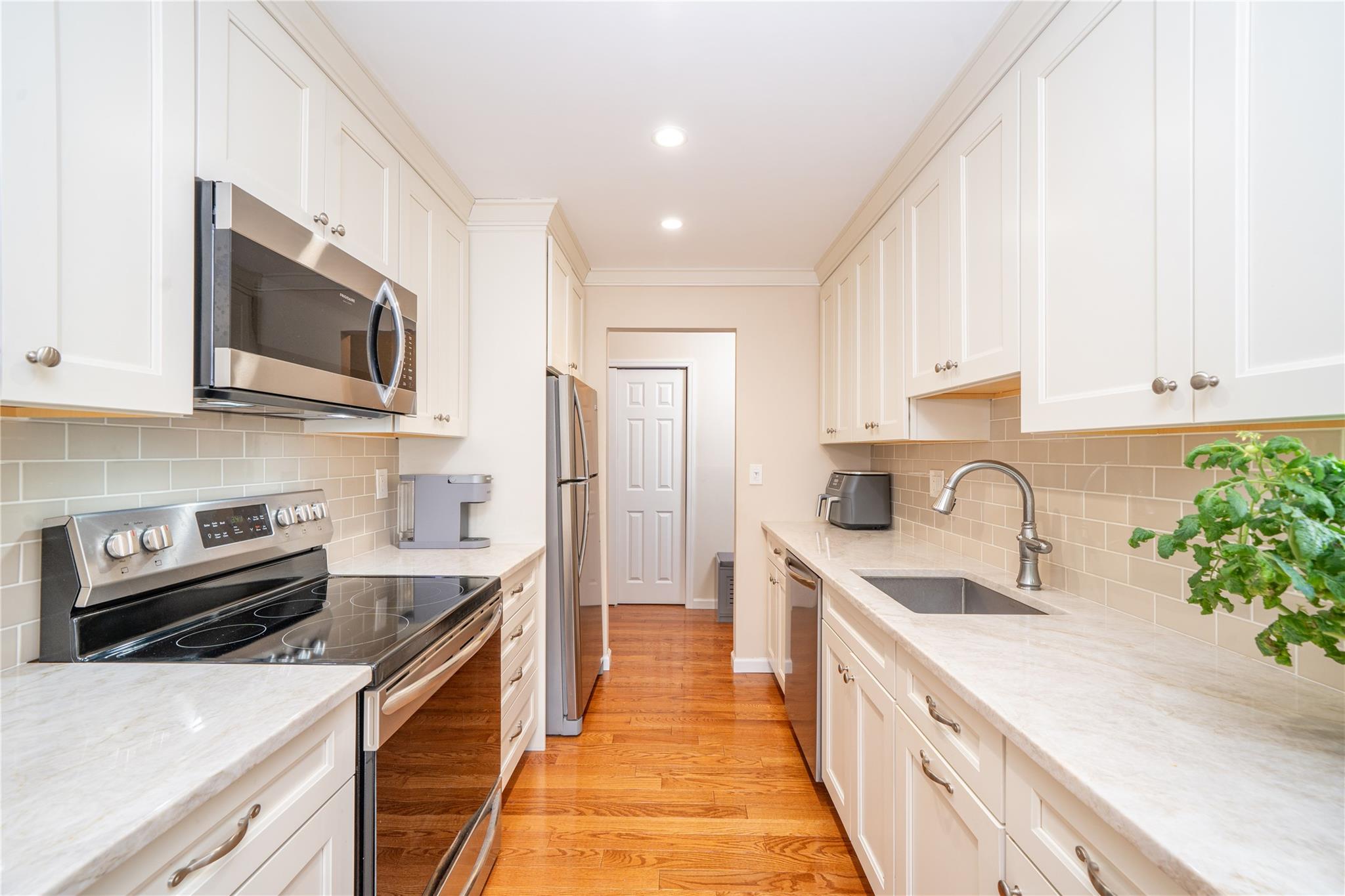 48 Foxwood Drive # 4, Pleasantville, NY 10570