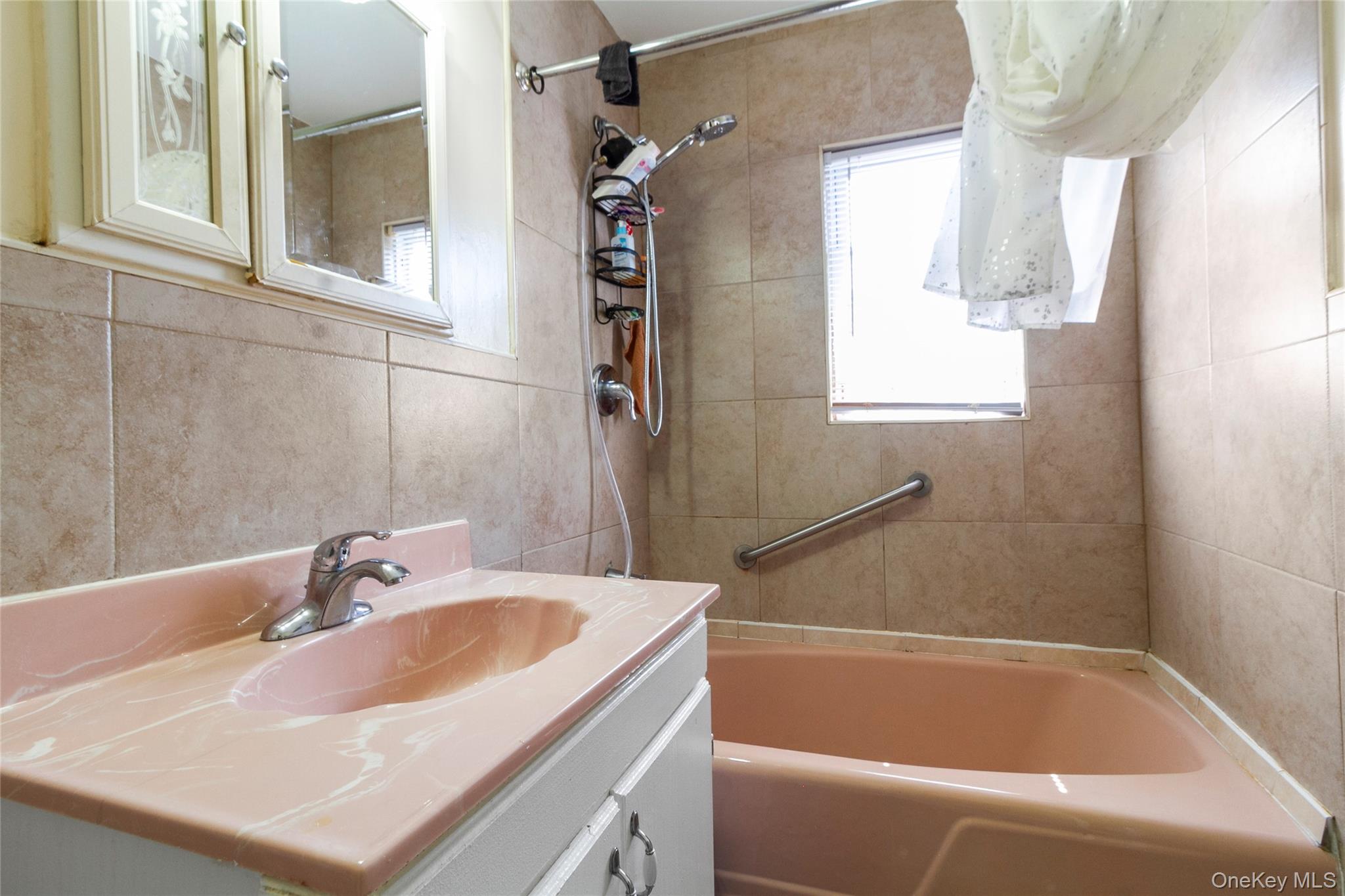 32 Duryea Avenue, Mount Vernon, NY 10550