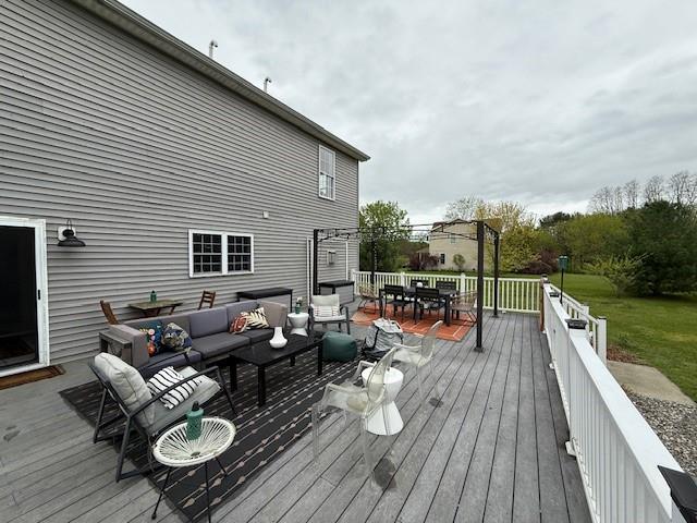 49 Macintosh Drive, Hudson, NY 12534