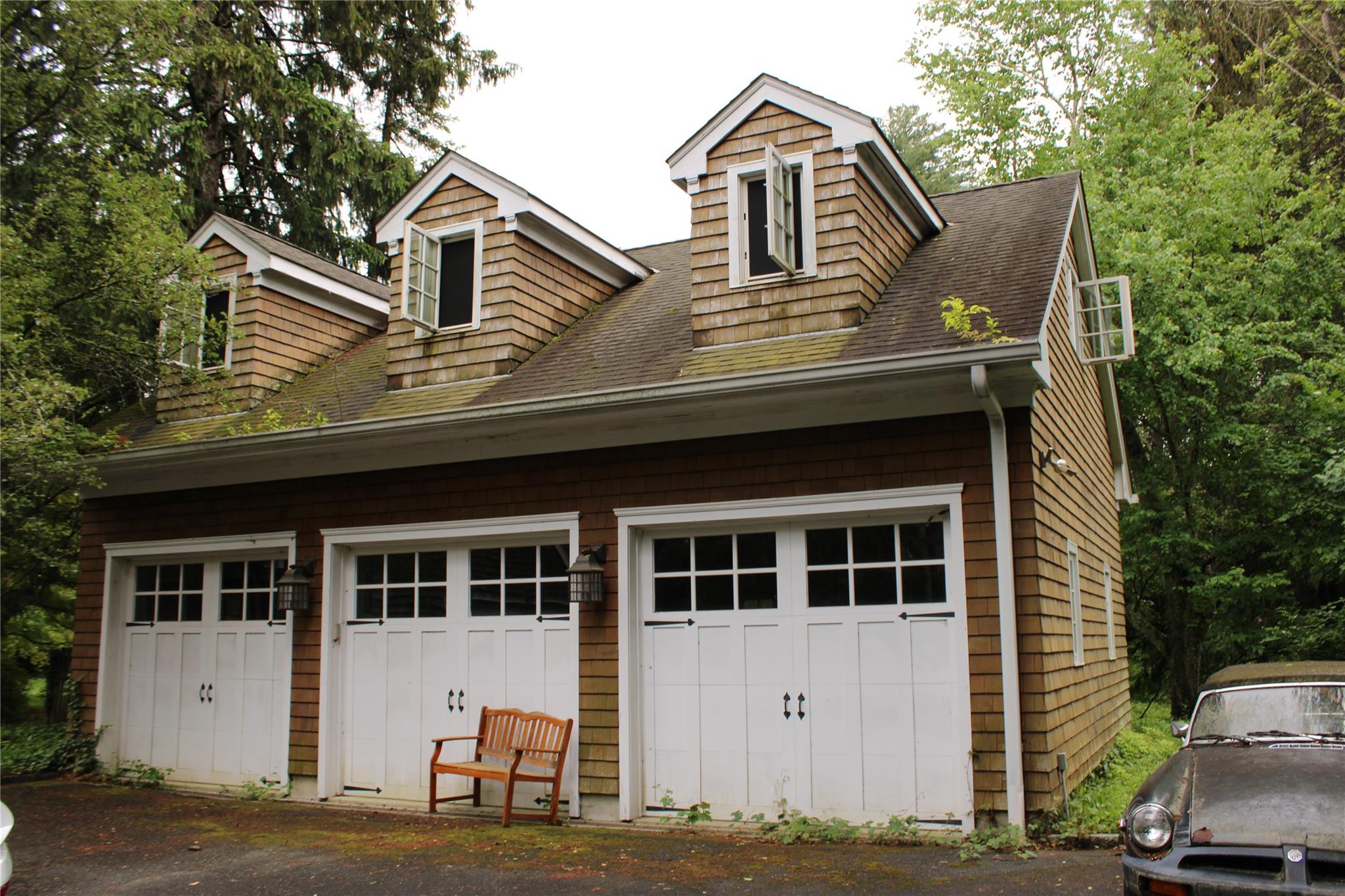 7 Locust Lane, Glen Head, NY 11545