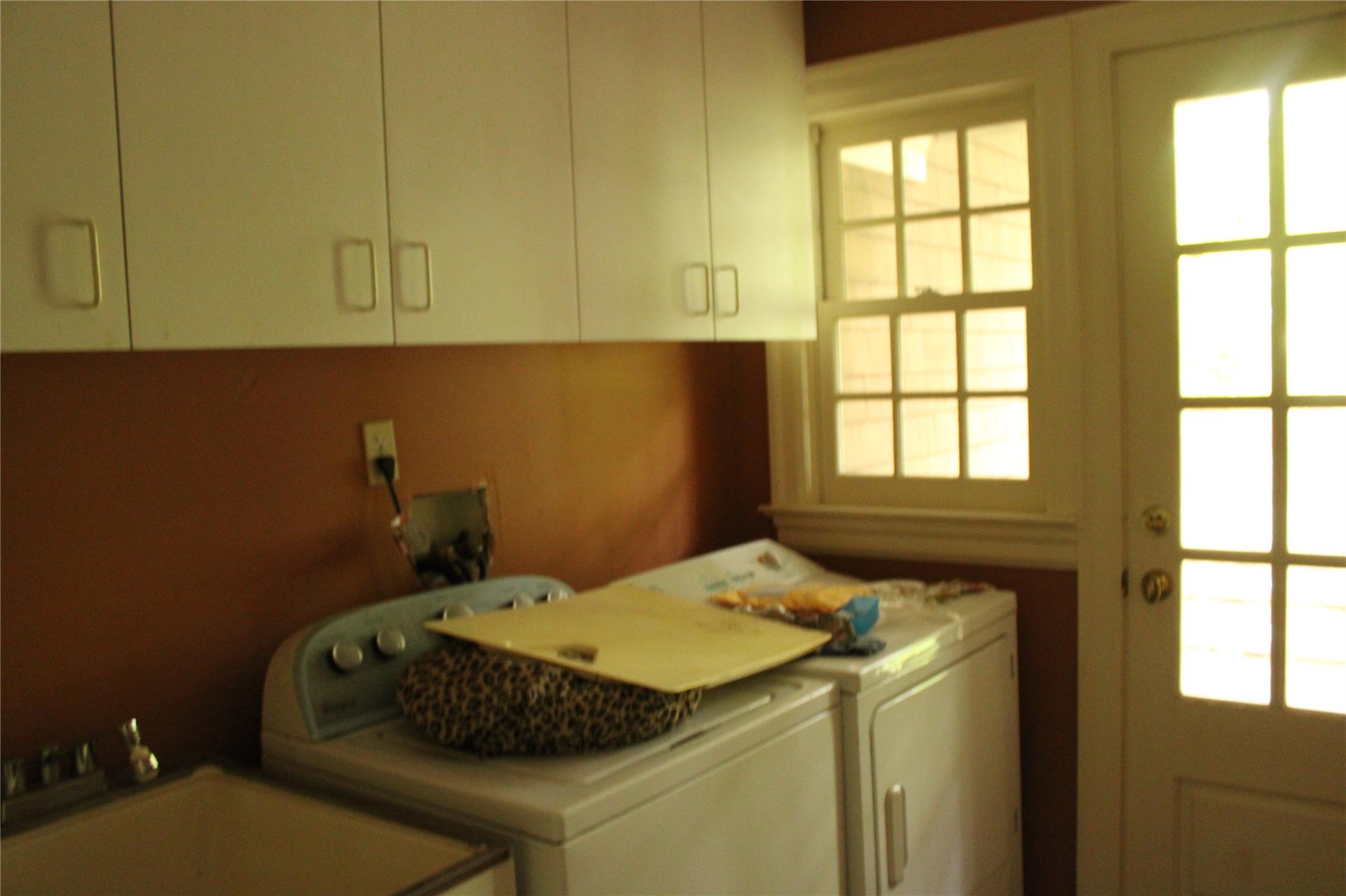 7 Locust Lane, Glen Head, NY 11545