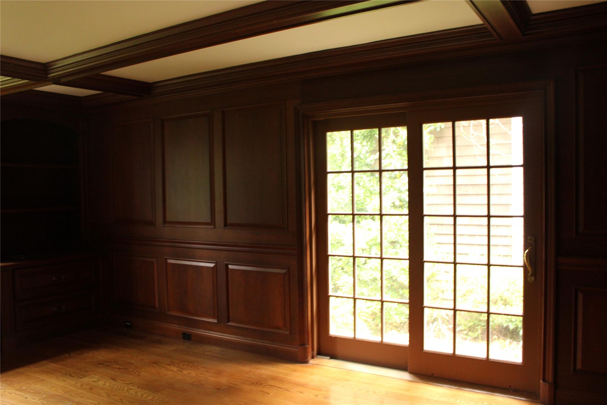 7 Locust Lane, Glen Head, NY 11545