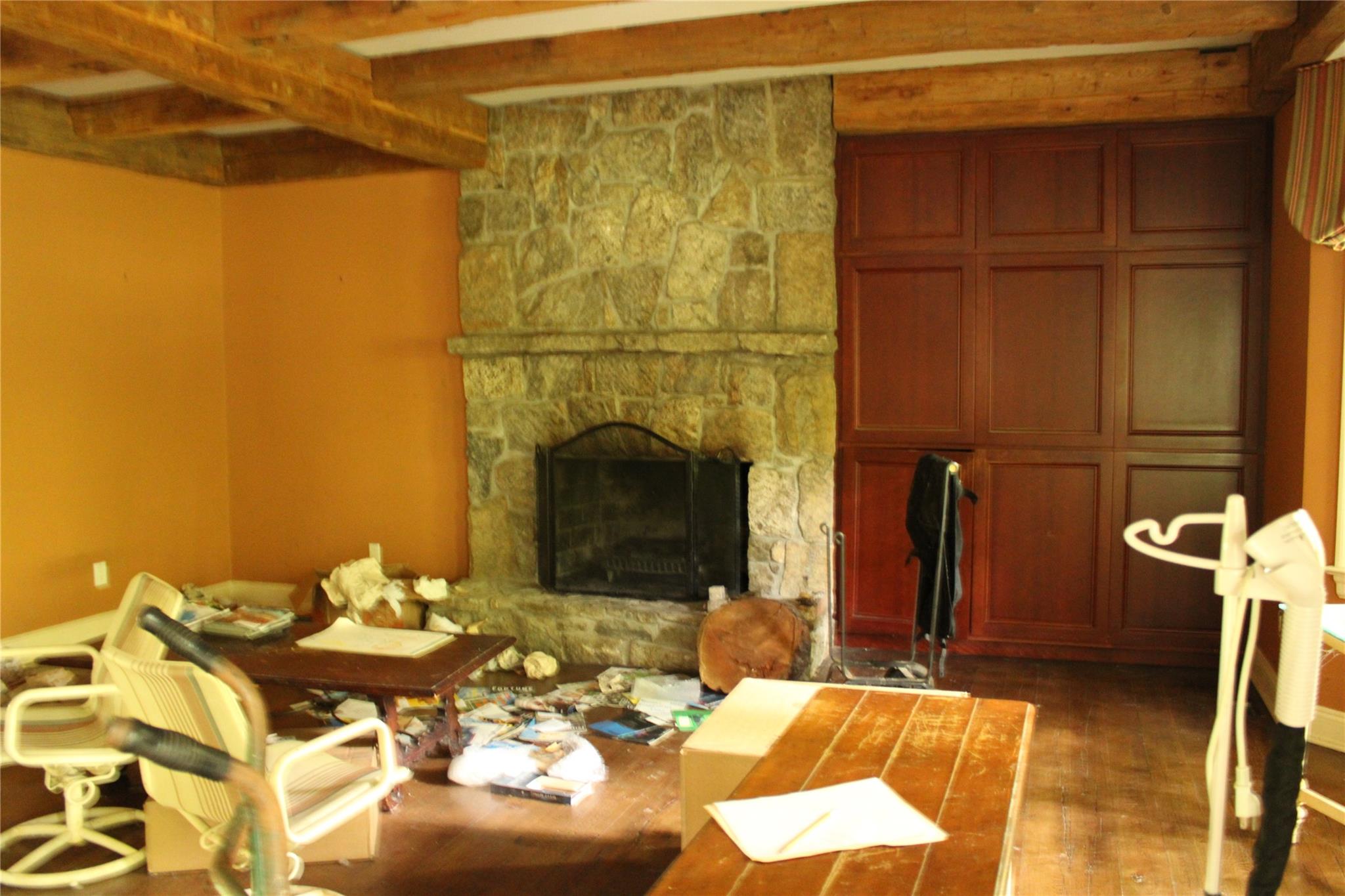 7 Locust Lane, Glen Head, NY 11545