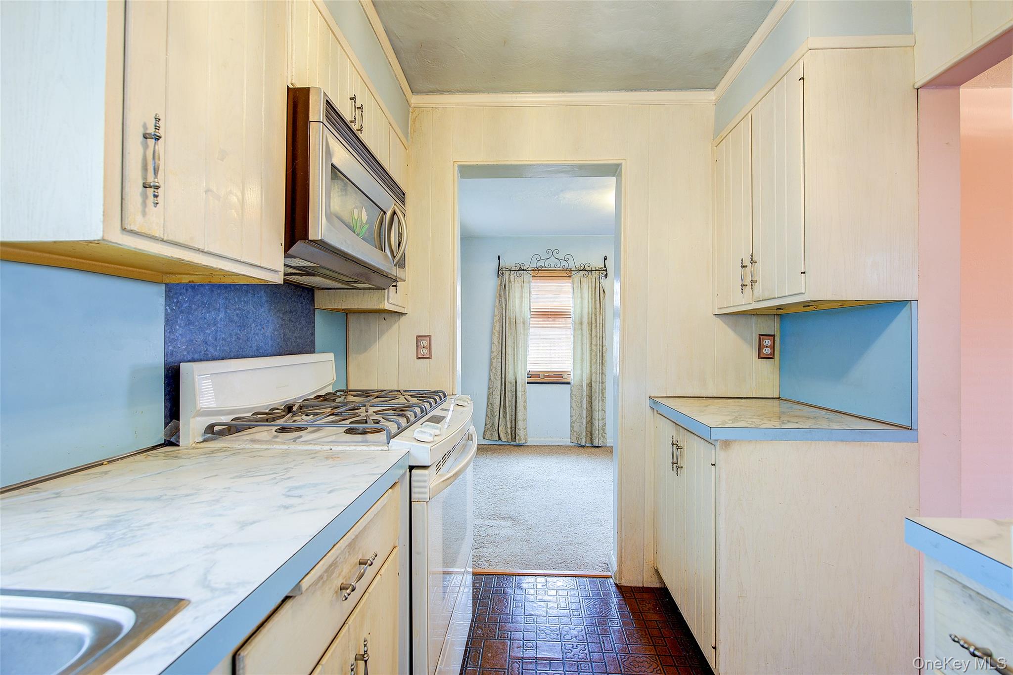 61-20 214 Street, Bayside, NY 11364