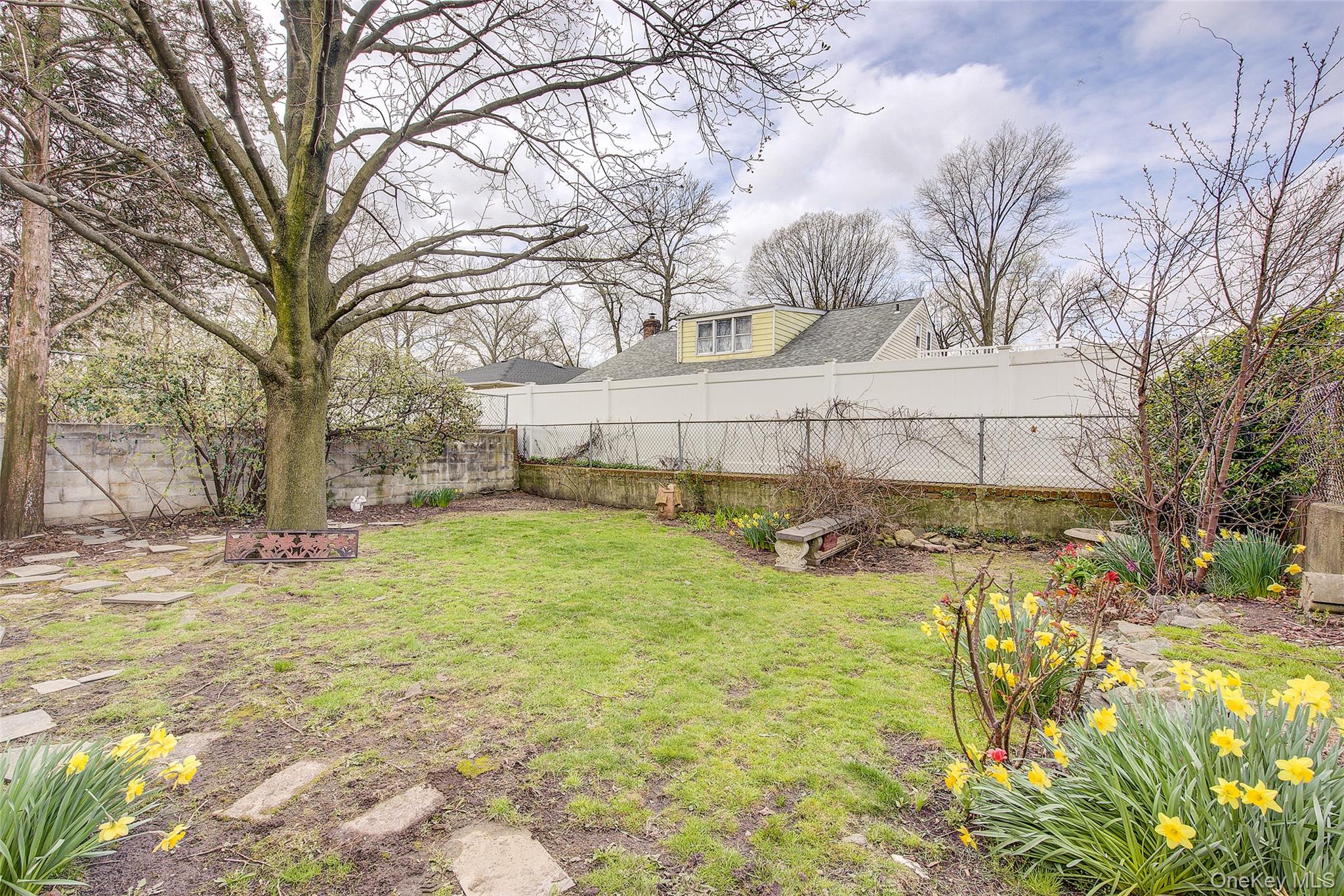 61-20 214 Street, Bayside, NY 11364