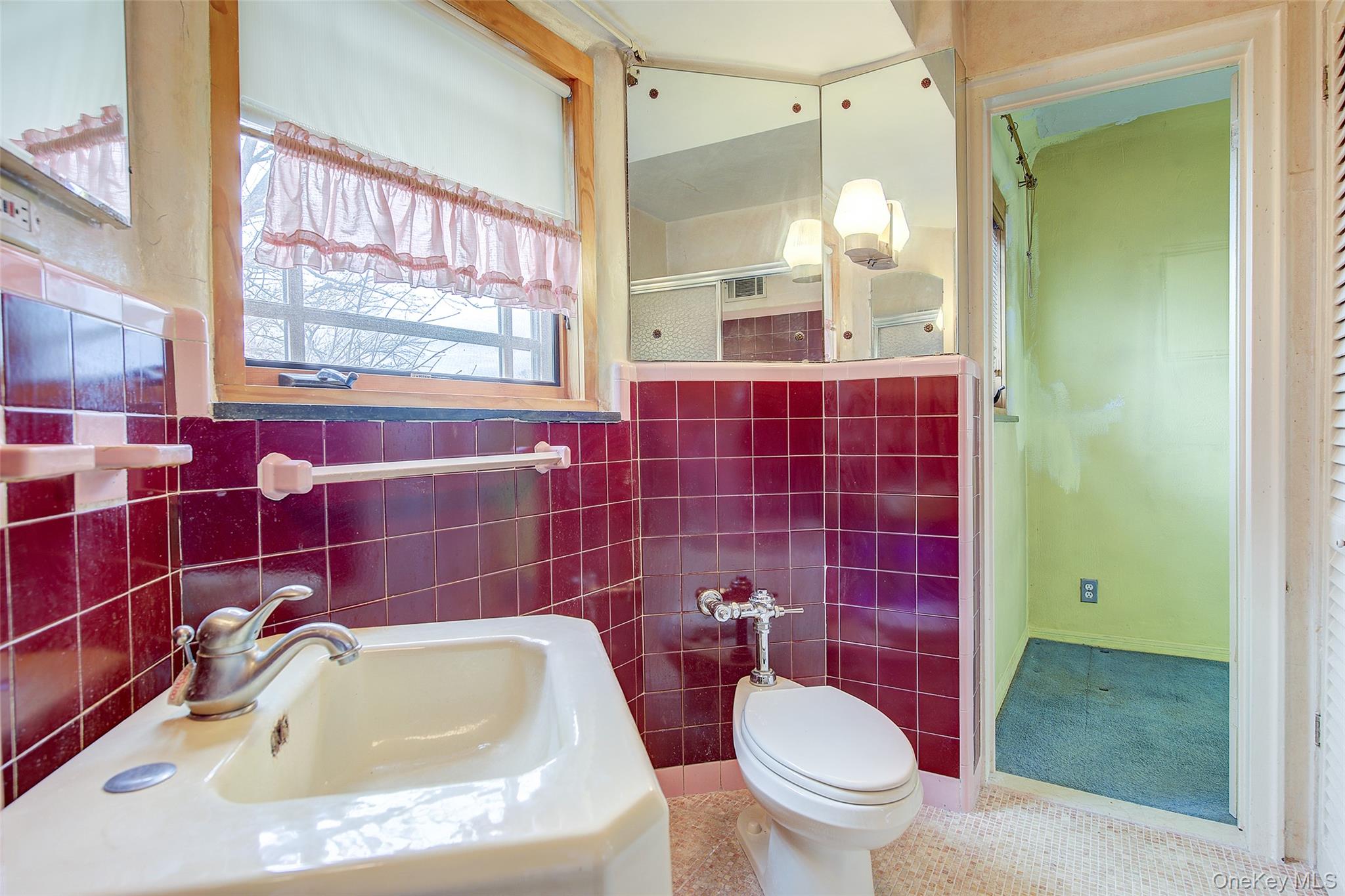 61-20 214 Street, Bayside, NY 11364