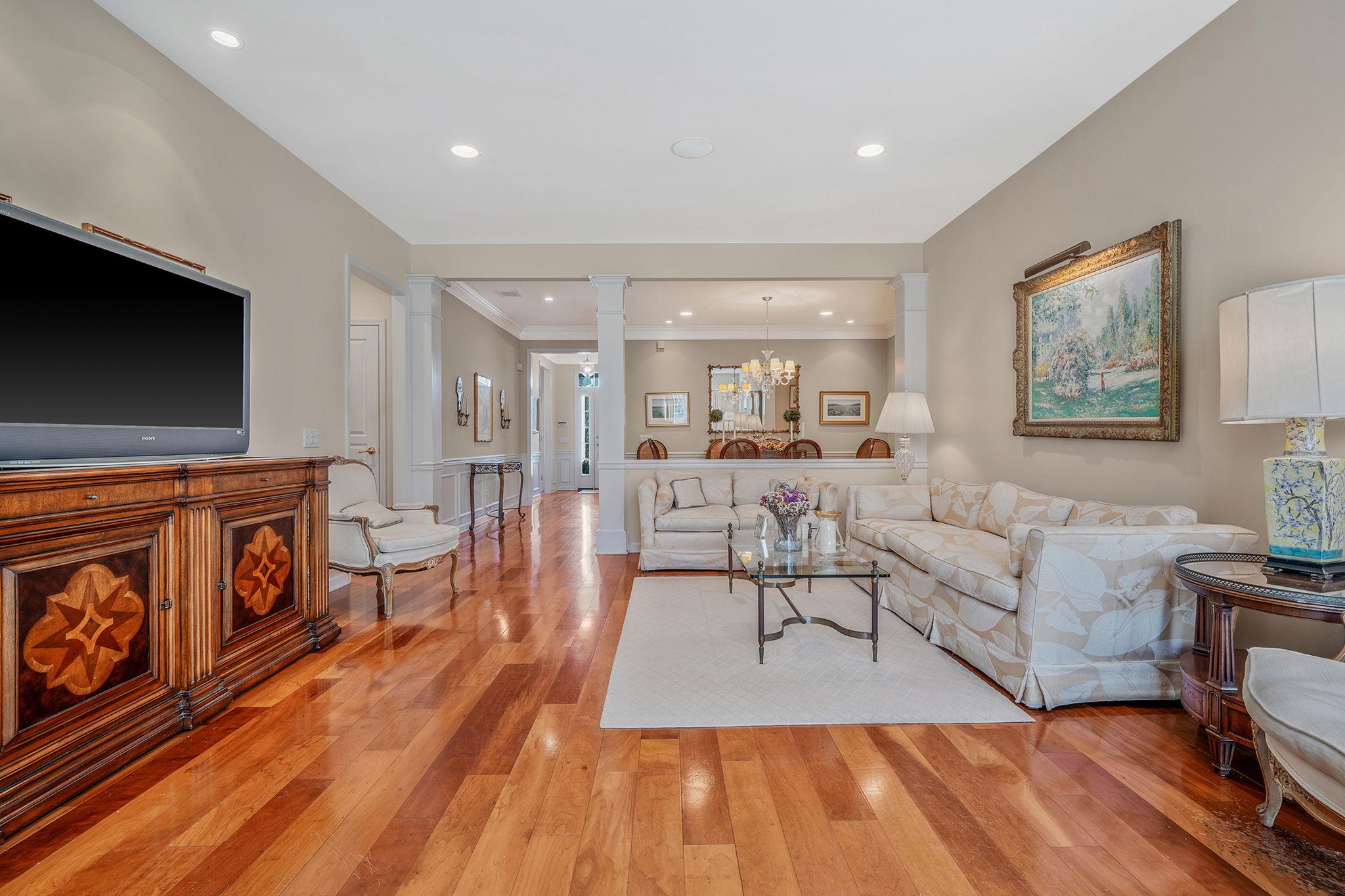 143 Scott Drive W, Westhampton, NY 11977