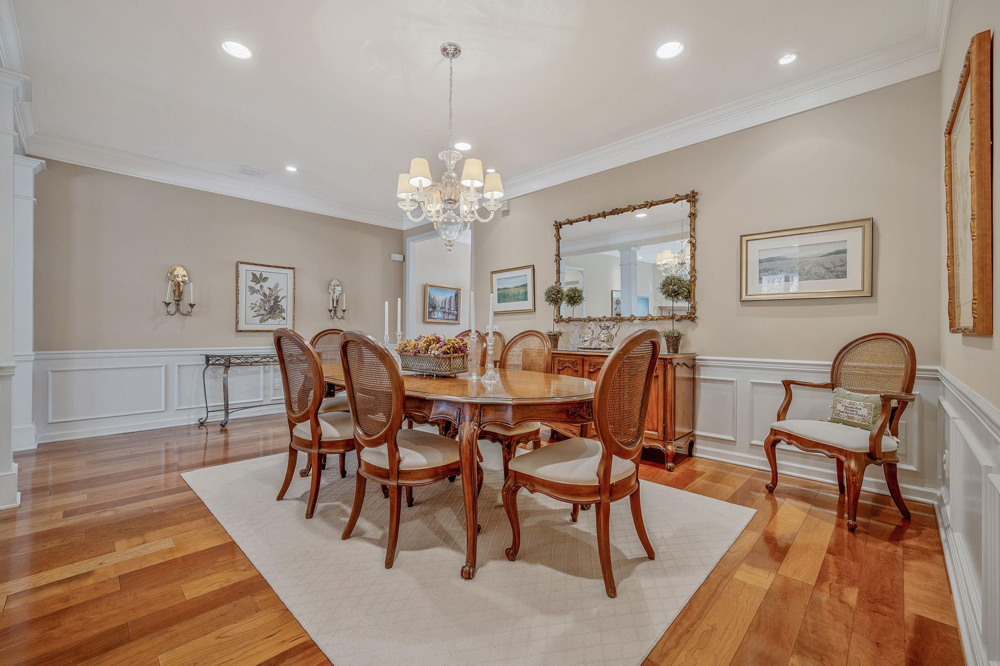 143 Scott Drive W, Westhampton, NY 11977