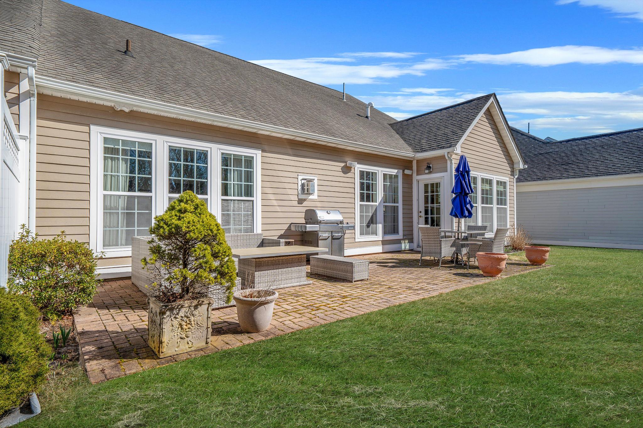 143 Scott Drive W, Westhampton, NY 11977