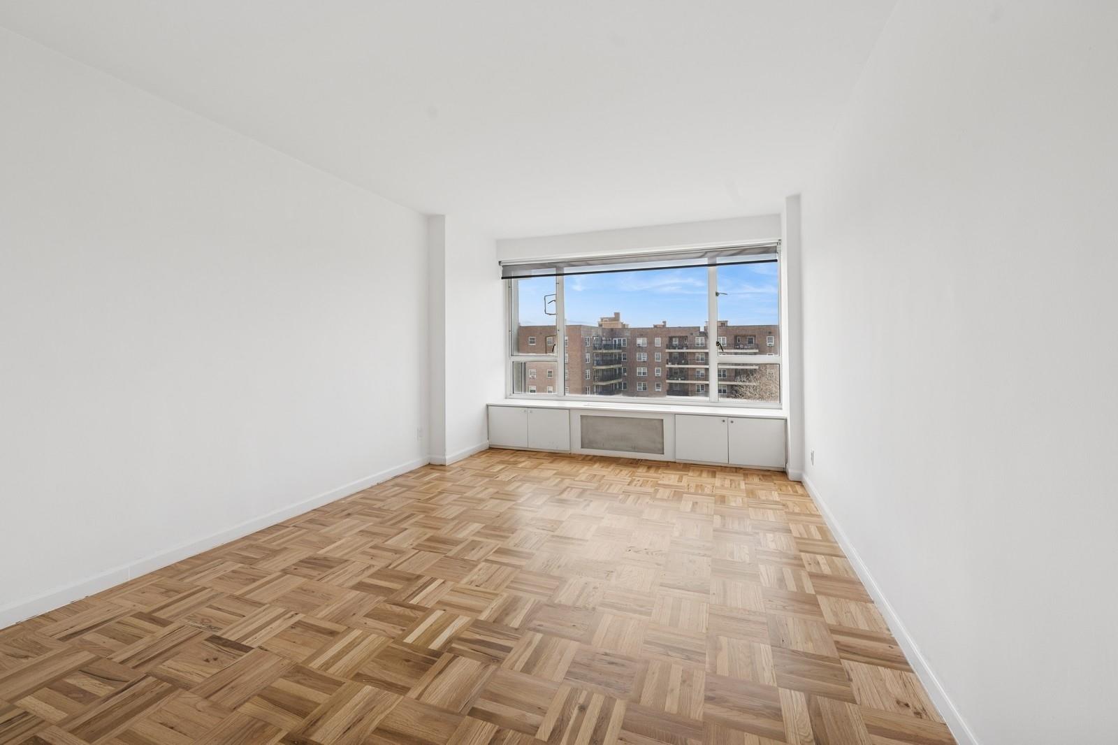 166-25 Powells Cove Boulevard # 7E, Beechhurst, NY 11357