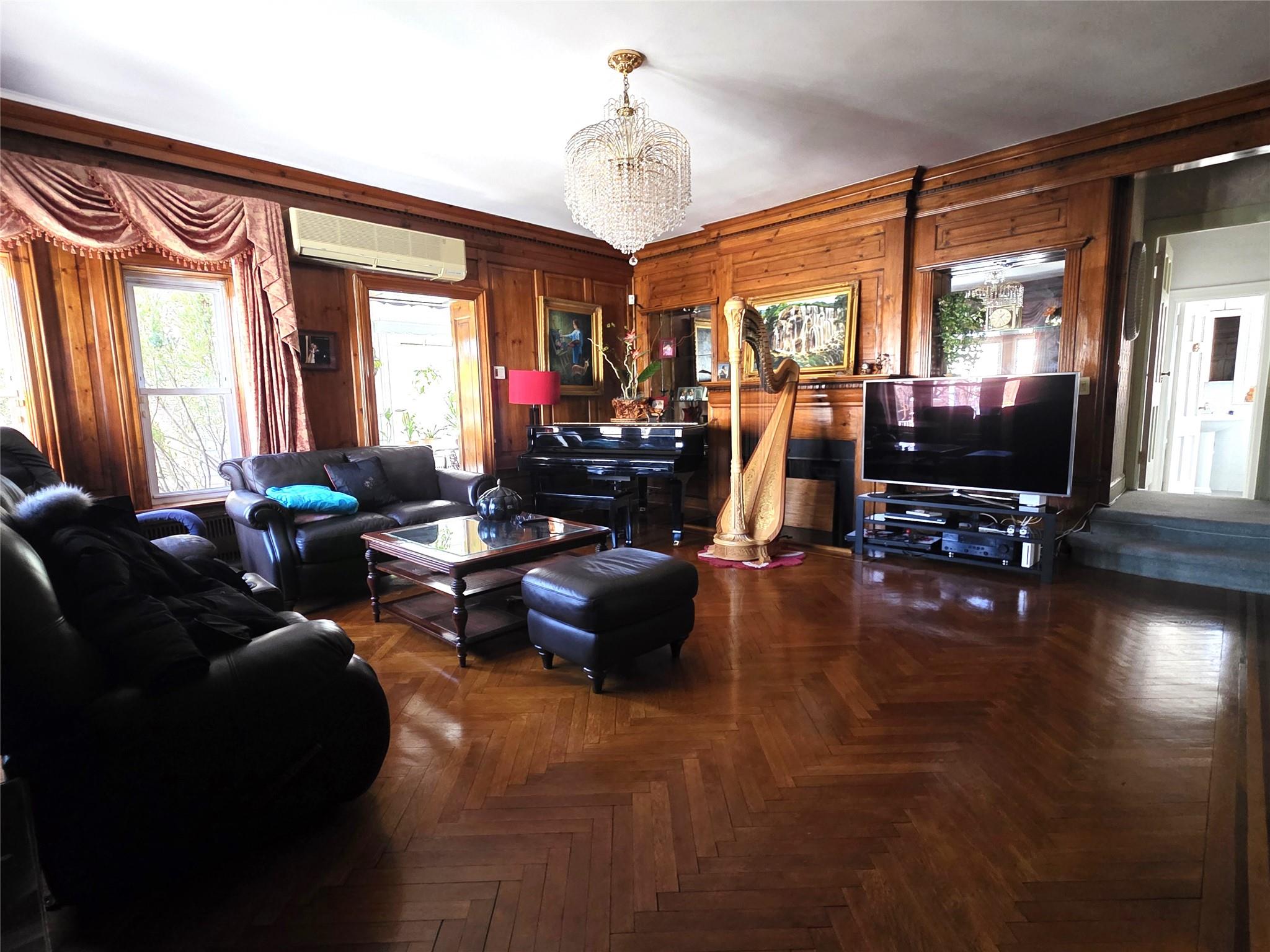 8540 Forest Parkway, Woodhaven, NY 11421