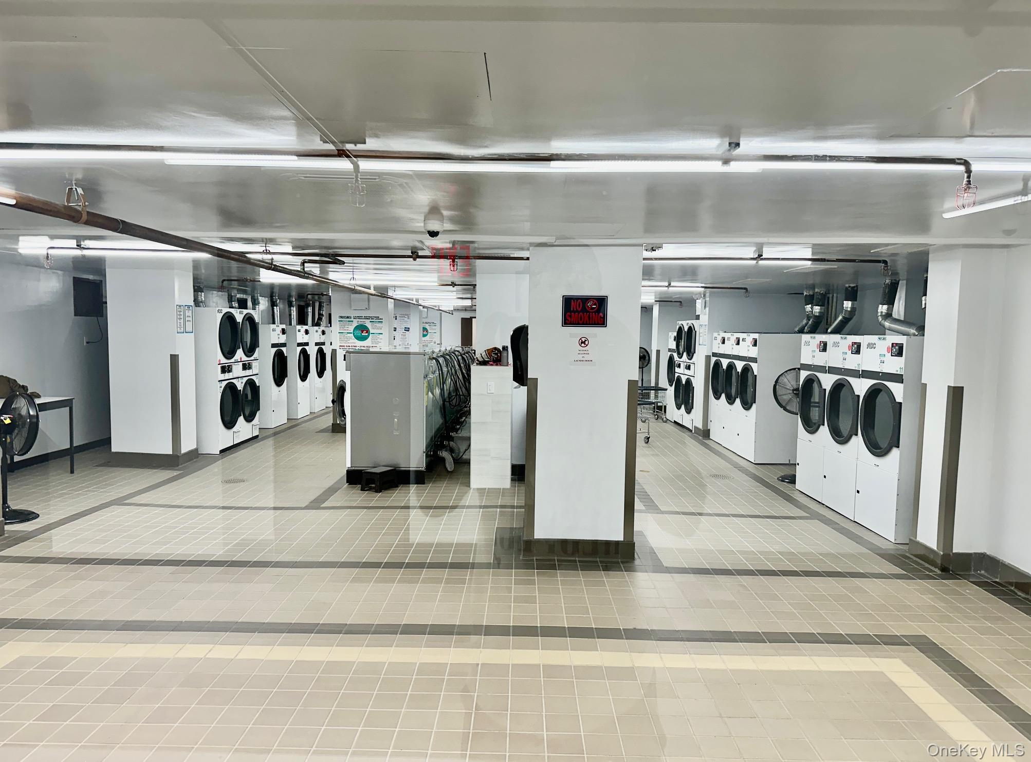 61-20 Grand Central Parkway # A1402, Forest Hills, NY 11375