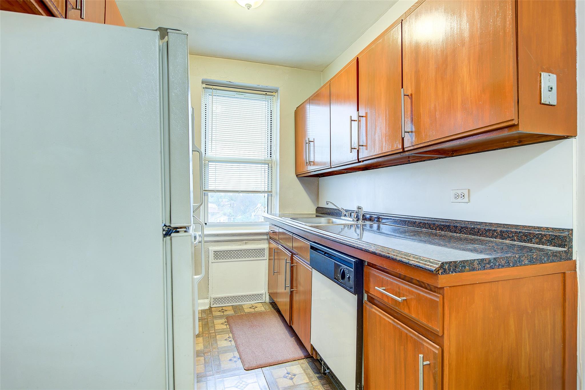 110-20 71st Avenue # 606, Forest Hills, NY 11375