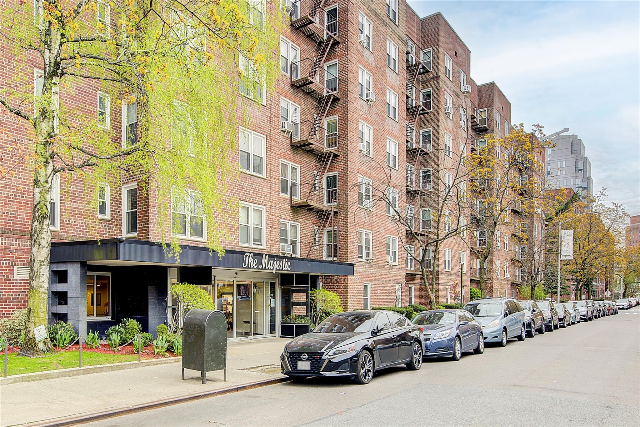 110-20 71st Avenue # 606, Forest Hills, NY 11375