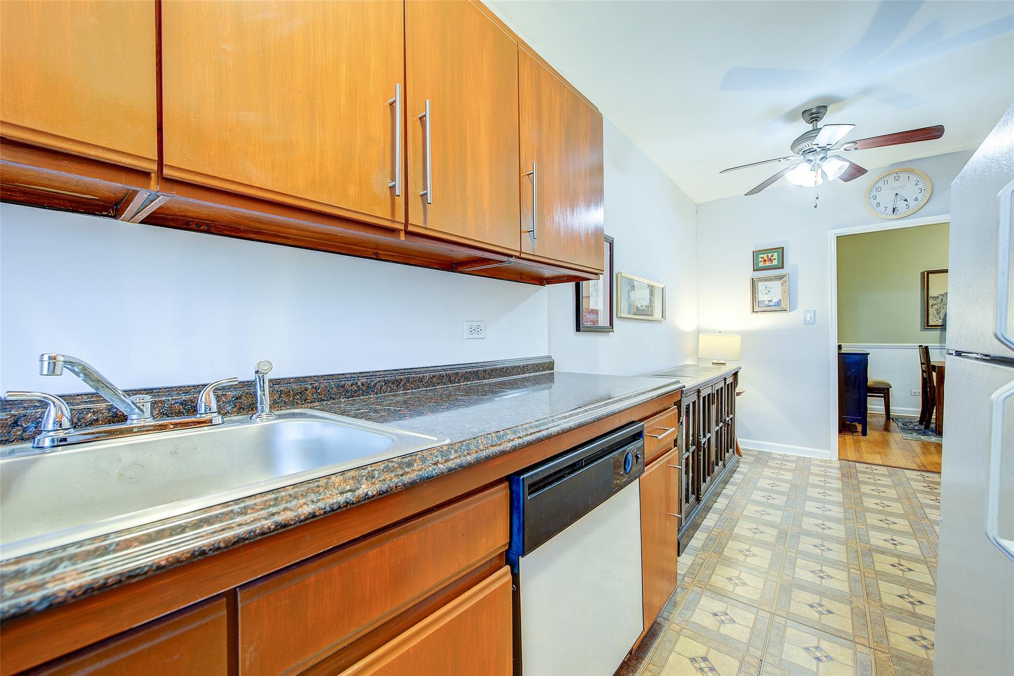 110-20 71st Avenue # 606, Forest Hills, NY 11375