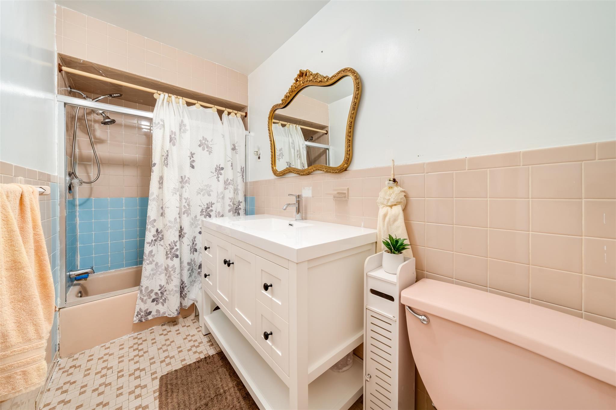 59-29 69th Avenue, Ridgewood, NY 11385