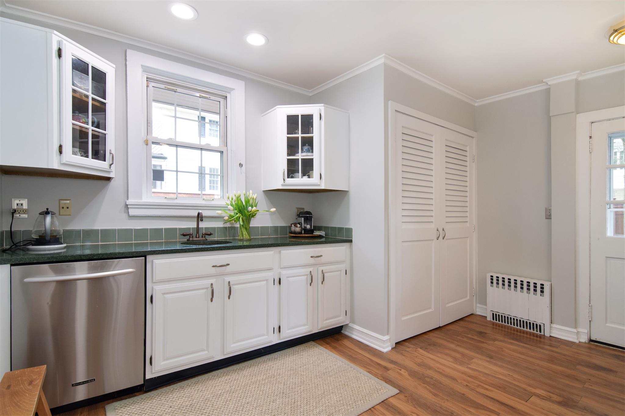 146 Pondfield Road W, Bronxville, NY 10708