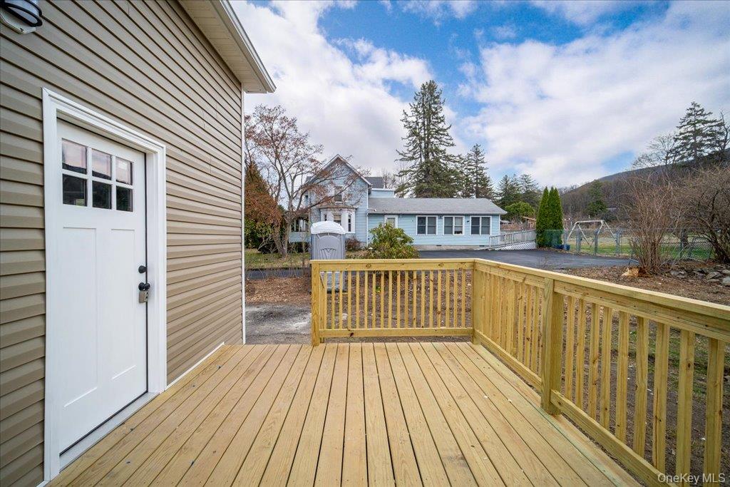 39 Washington Avenue, Beacon, NY 12508