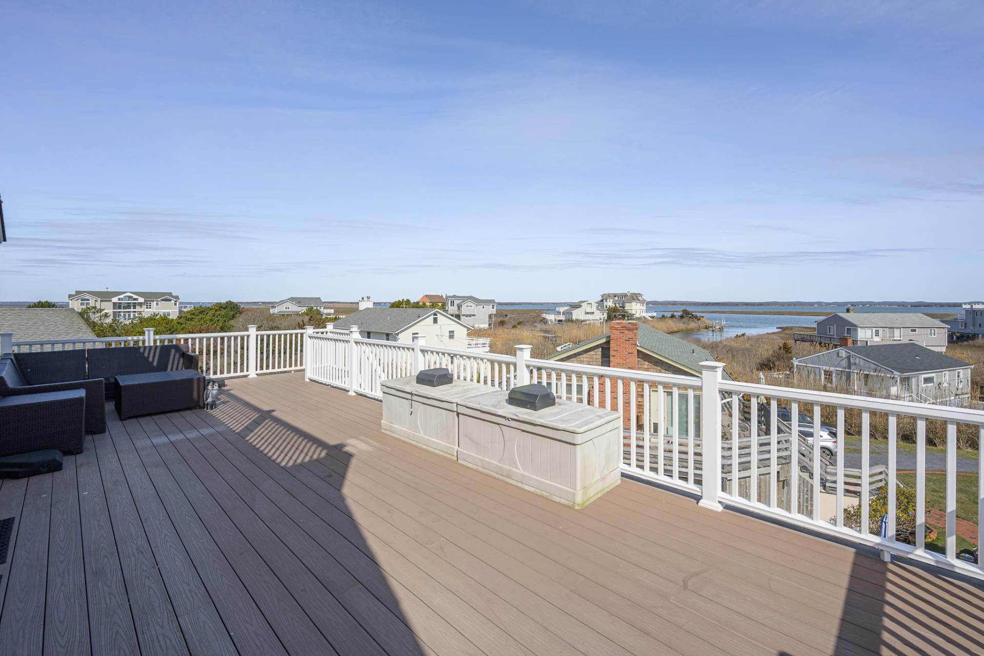 892 Dune Road, Westhampton Dunes, NY 11978