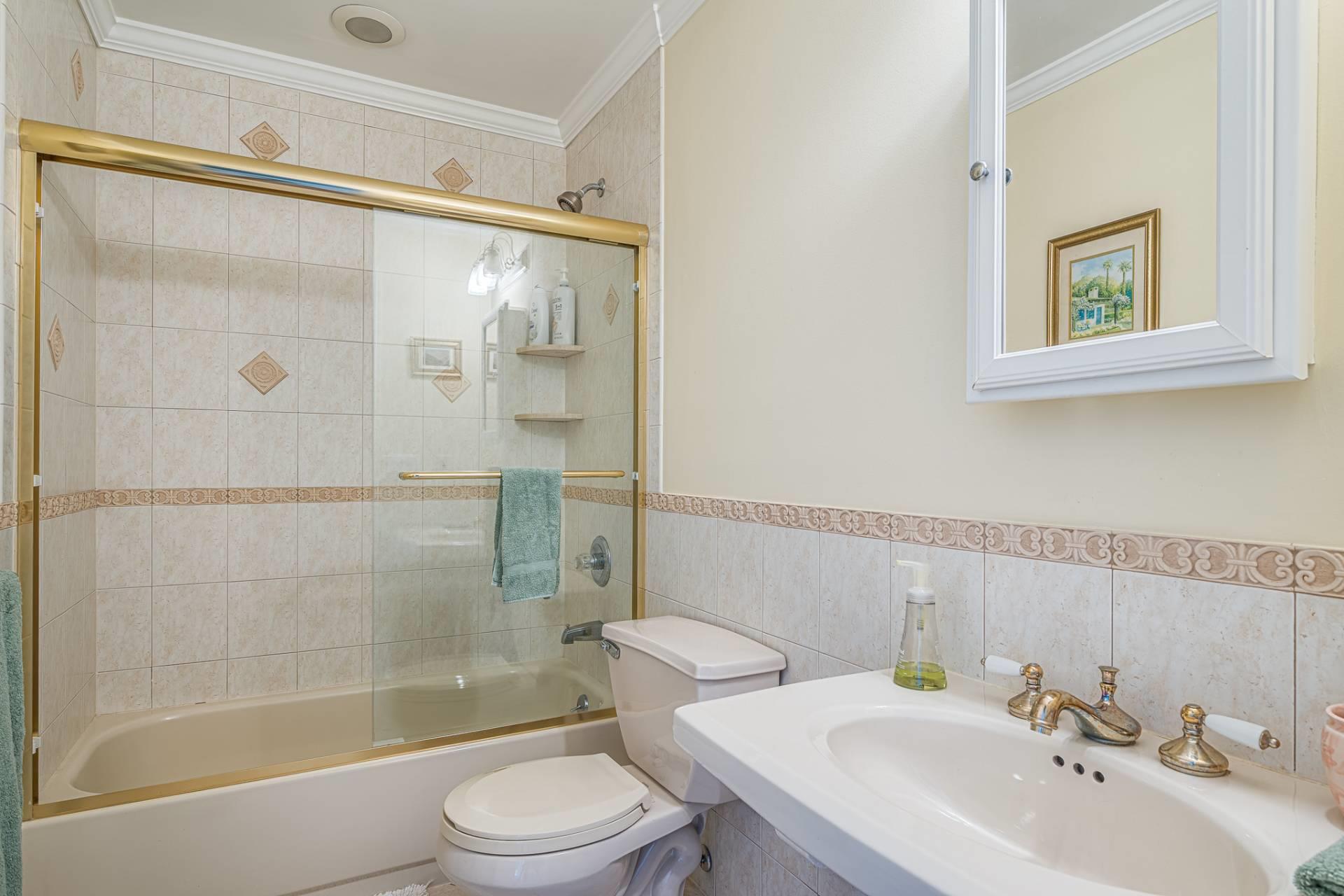 892 Dune Road, Westhampton Dunes, NY 11978